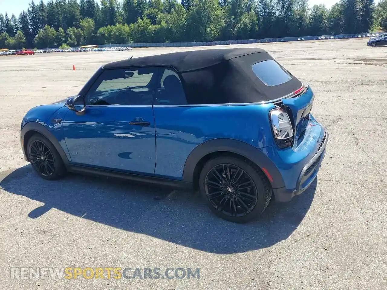 2 Photograph of a damaged car WMW43DL03N3N35516 MINI COOPER 2022