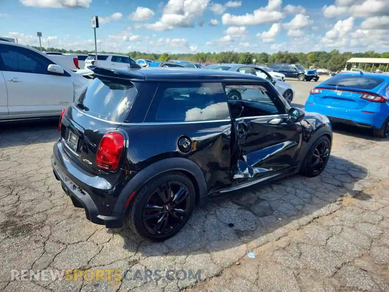 3 Photograph of a damaged car WMW73DH04N2S45961 MINI COOPER 2022