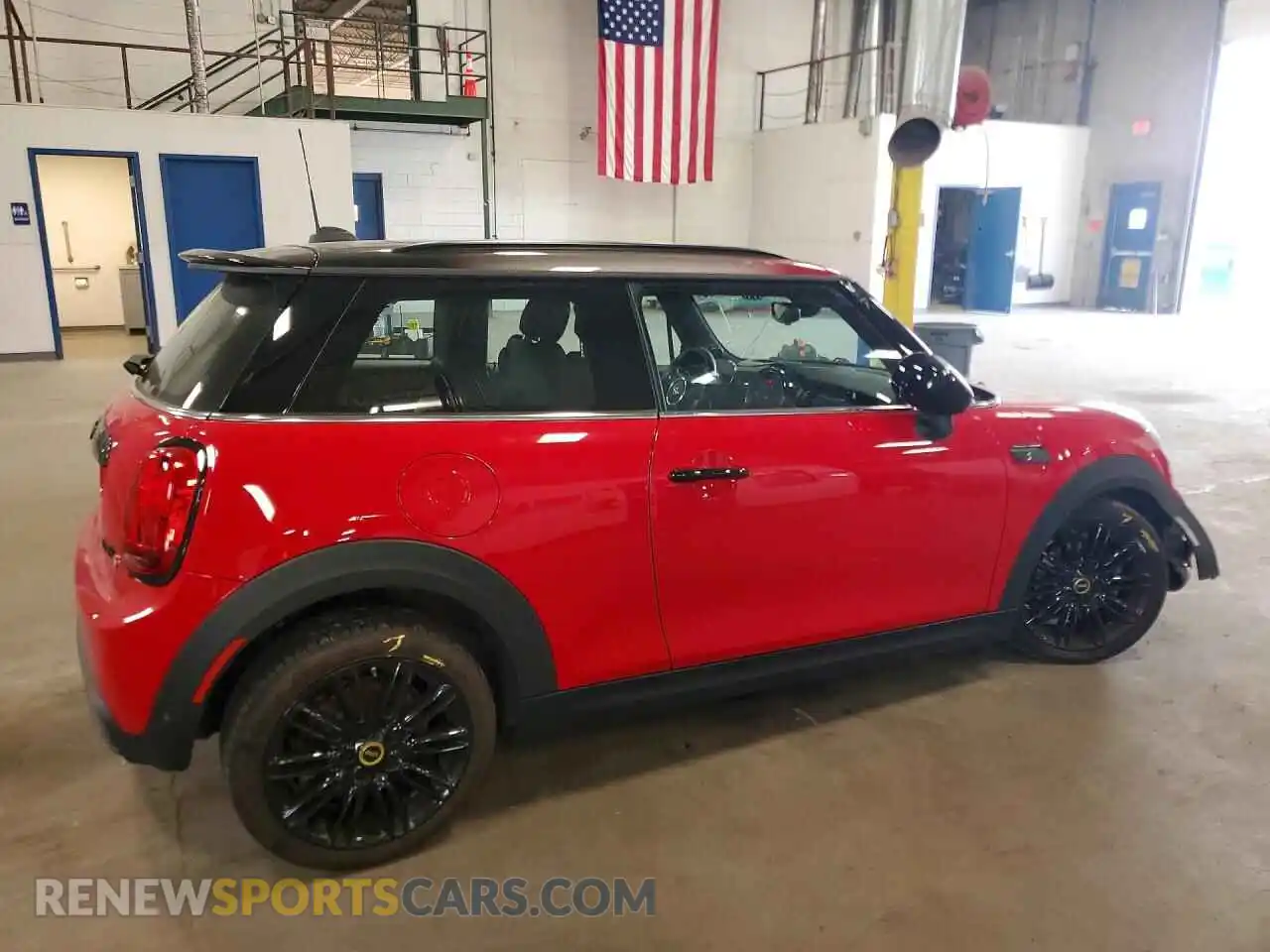 3 fotografías del automóvil dañado WMW13DJ0XP2T82180 MINI COOPER 2023