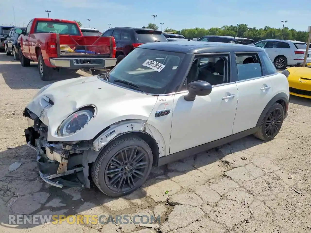 1 Photograph of a damaged car WMW53DK0XP2U08258 MINI COOPER 2023