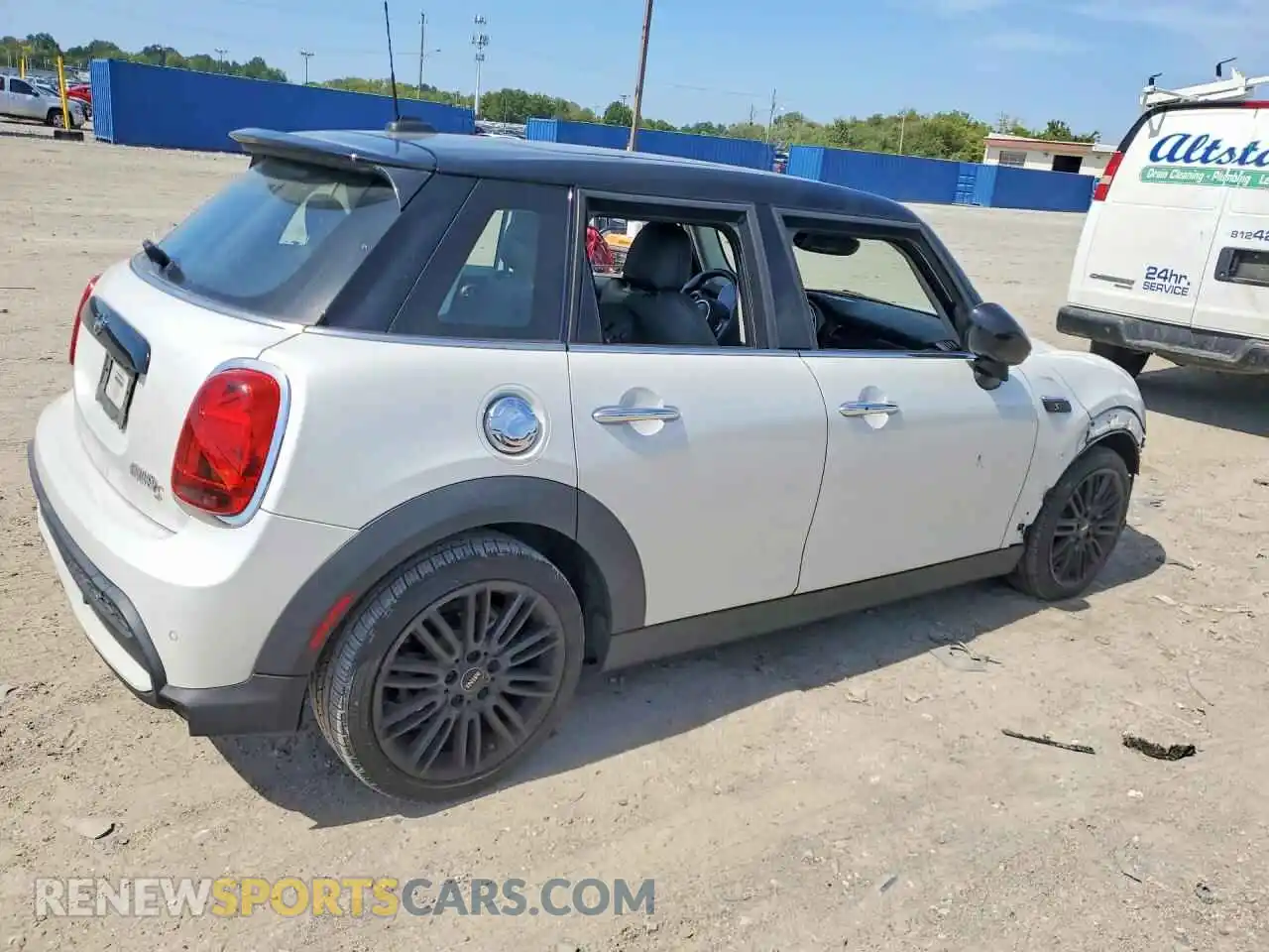 3 Photograph of a damaged car WMW53DK0XP2U08258 MINI COOPER 2023