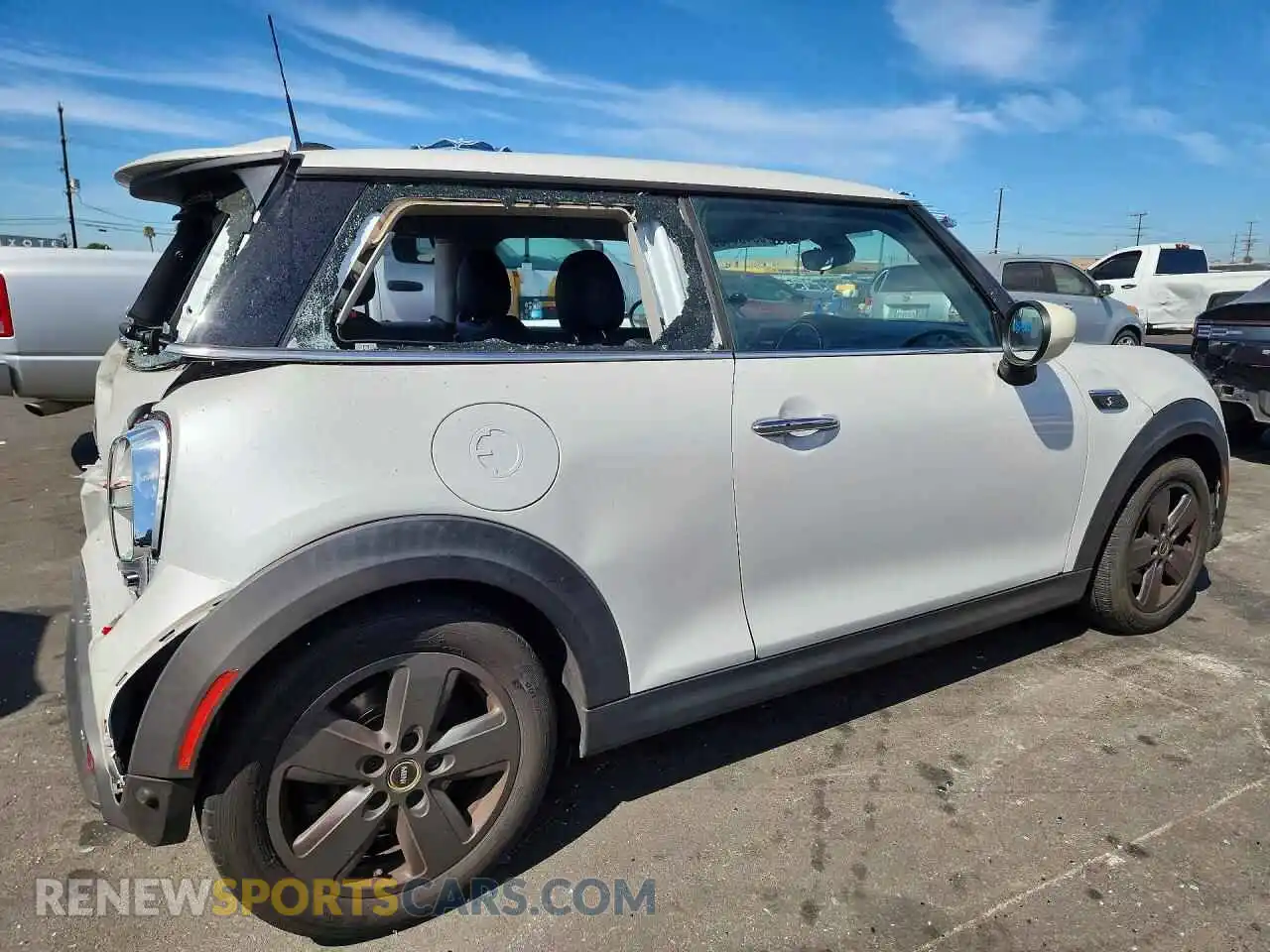 3 Photograph of a damaged car WMW13DJ09R2V08824 MINI COOPER 2024