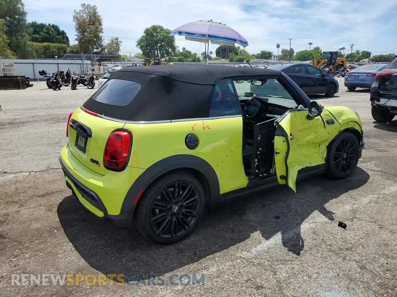 3 Фотография поврежденного автомобиля WMW43DL04R3R81096 MINI COOPER 2024