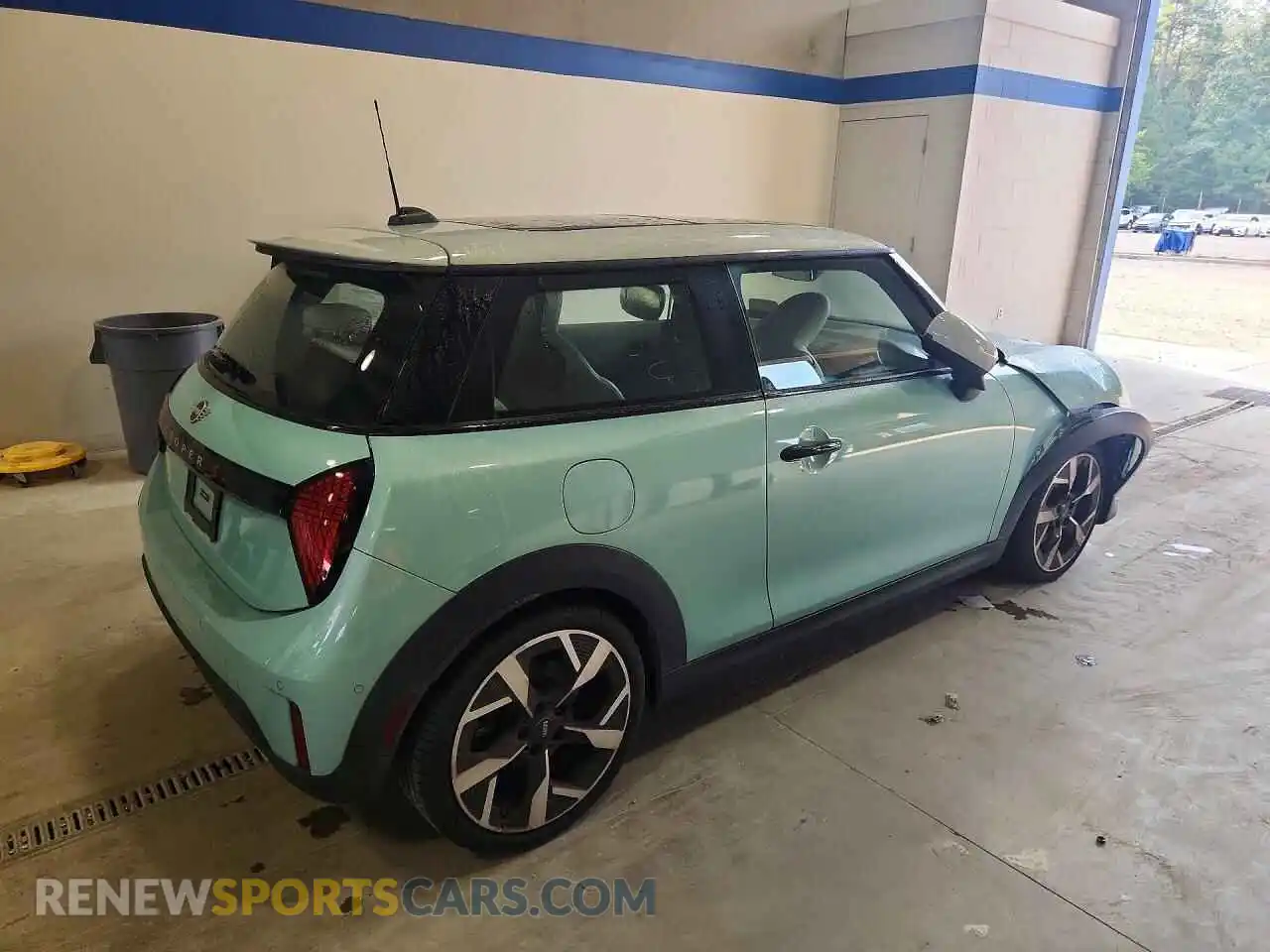 3 Photograph of a damaged car WMW23GD01S2W11744 MINI COOPER 2025