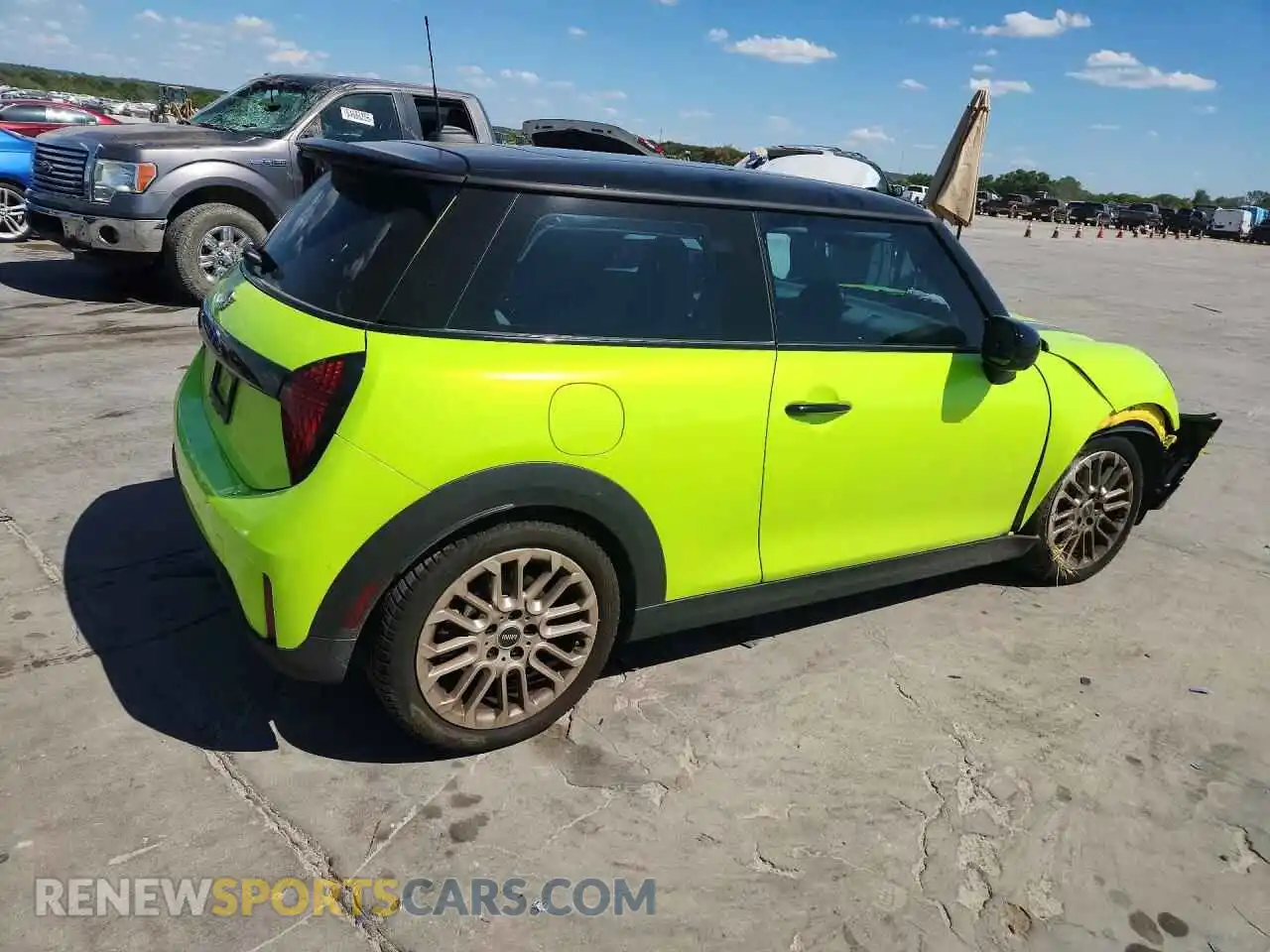 3 Photograph of a damaged car WMW23GD09S2W27772 MINI COOPER 2025