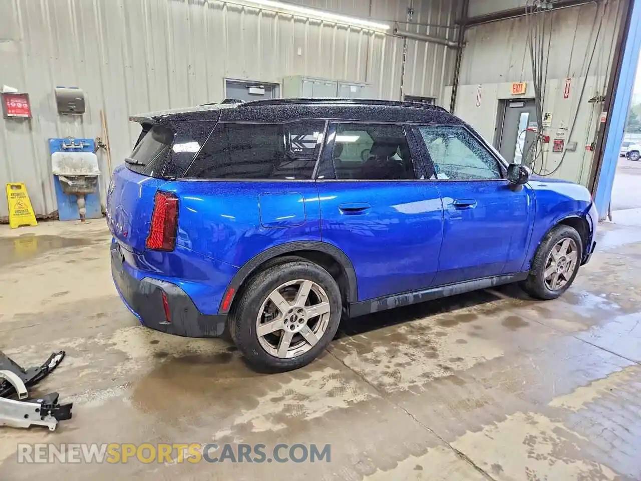 3 fotografías del automóvil dañado WMZ23GA04S7P32567 MINI COOPER 2025