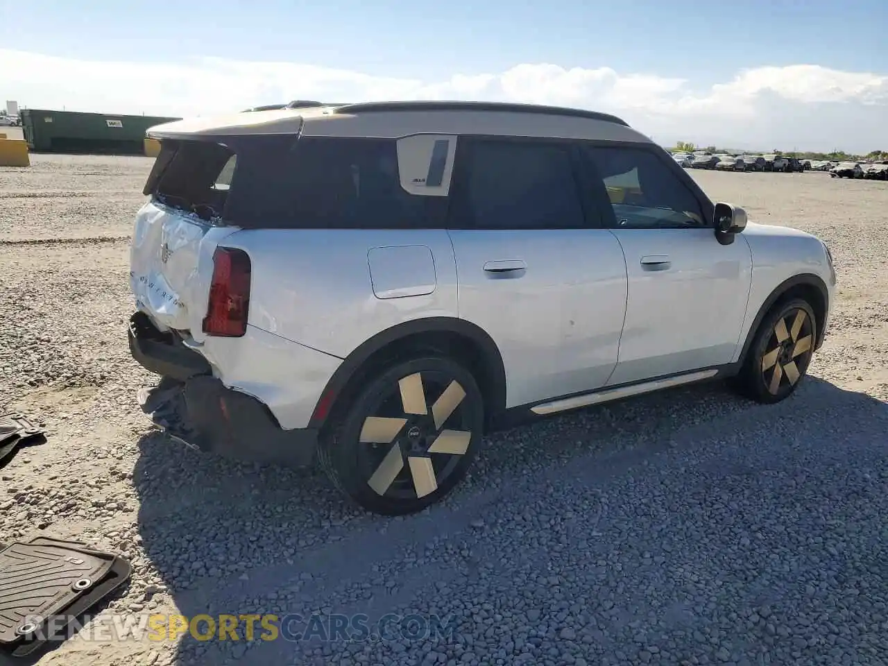 3 fotografías del automóvil dañado WMZ23GA04S7P62829 MINI COOPER 2025