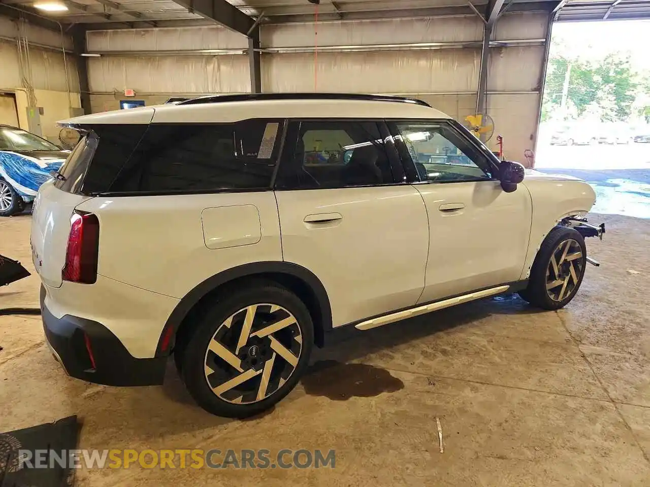 3 Photograph of a damaged car WMZ23GA09S7R16595 MINI COOPER 2025