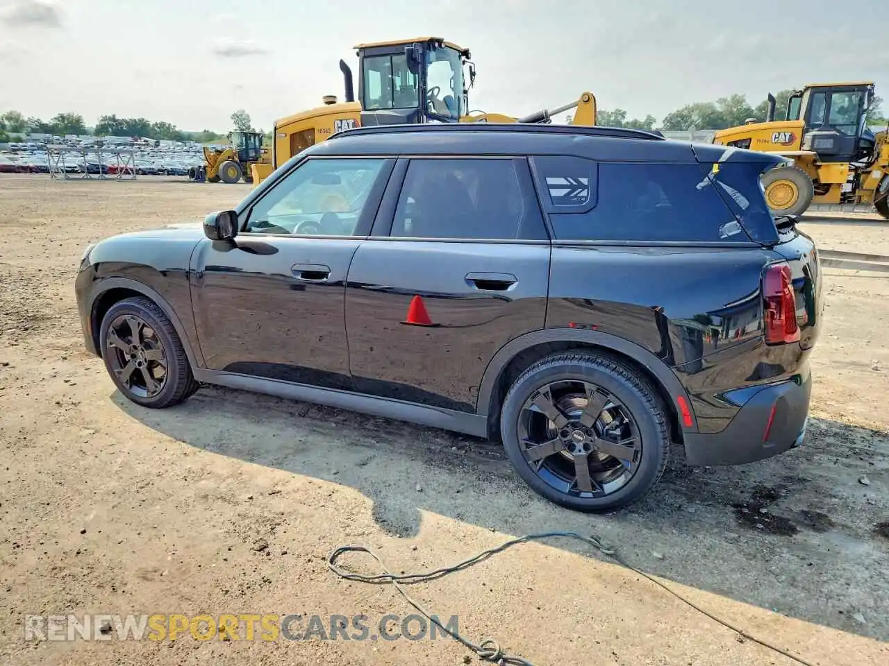 2 Фотография поврежденного автомобиля WMZ53GA01S7S89274 MINI COOPER 2025