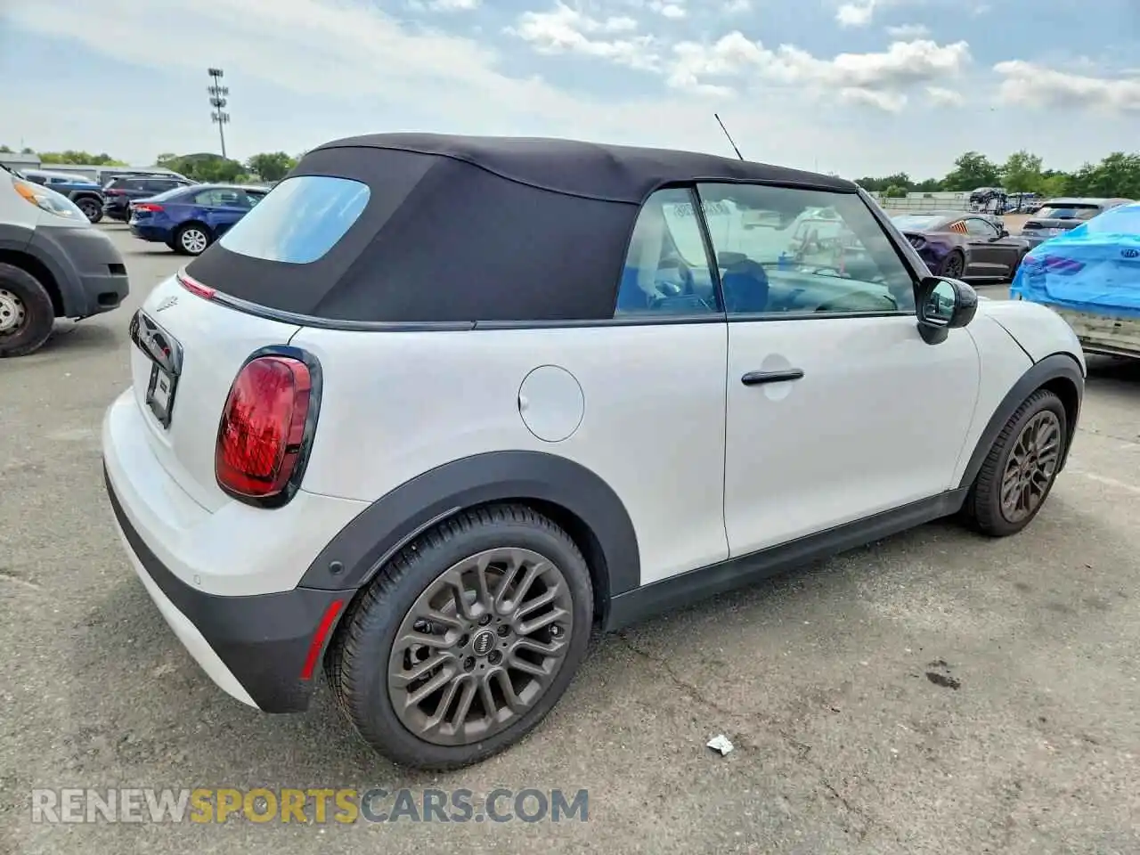 3 Photograph of a damaged car WMW23GX02T2Y79392 MINI COOPER 2026