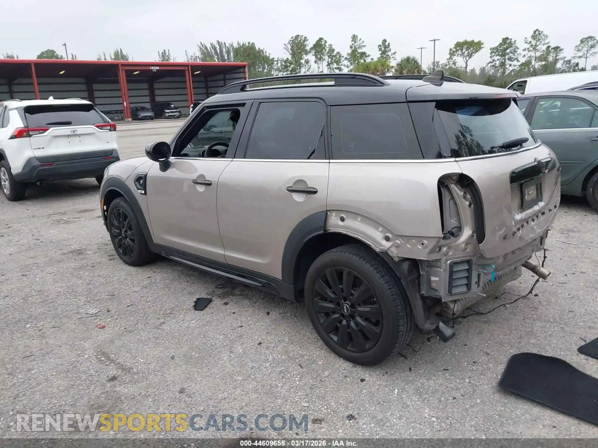 3 Фотография поврежденного автомобиля WMZ53BR00R3R42959 MINI COUNTRYMAN 2024