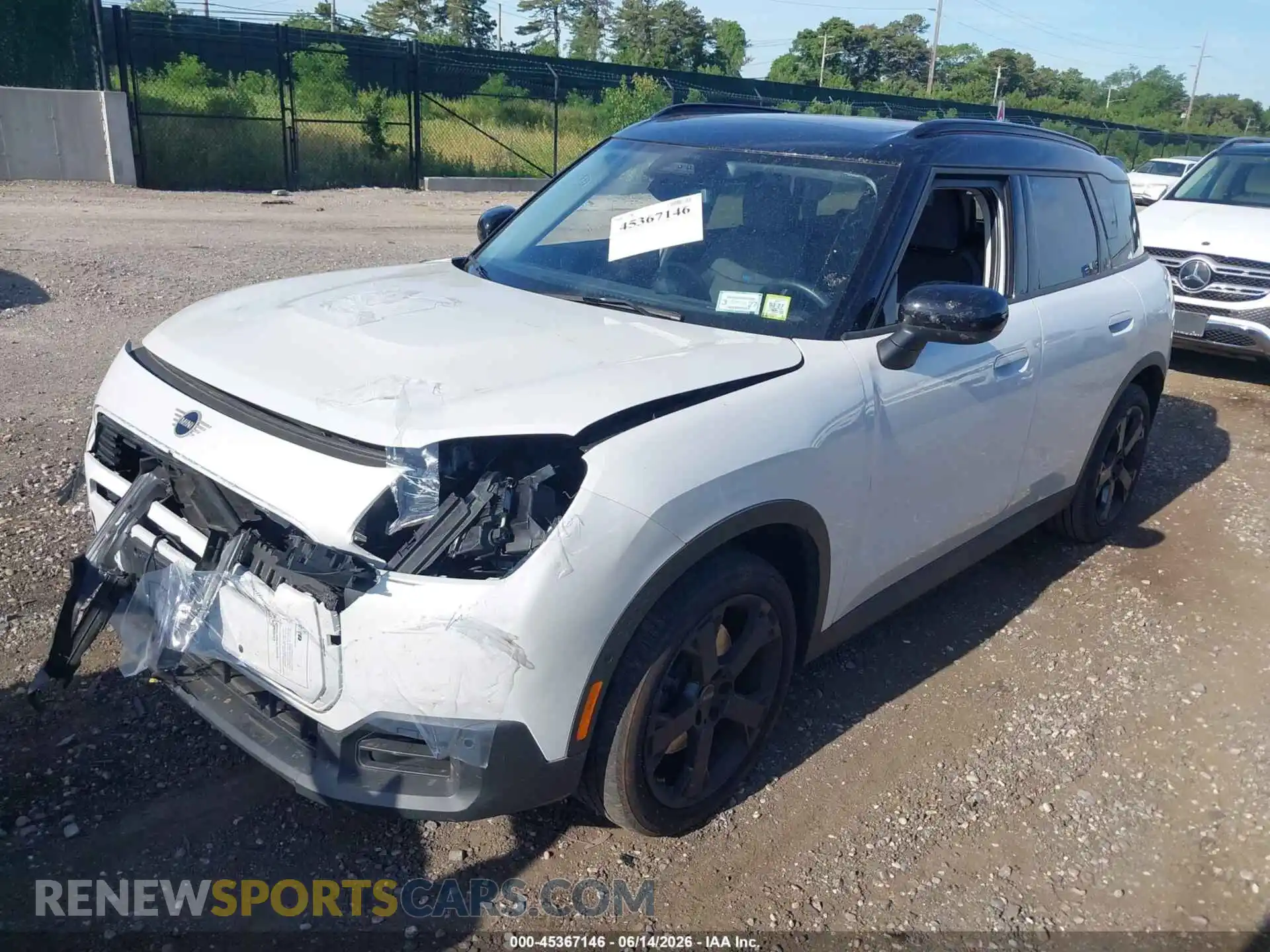 2 fotografías del automóvil dañado WMZ23GA0XS7S64280 MINI COUNTRYMAN 2025