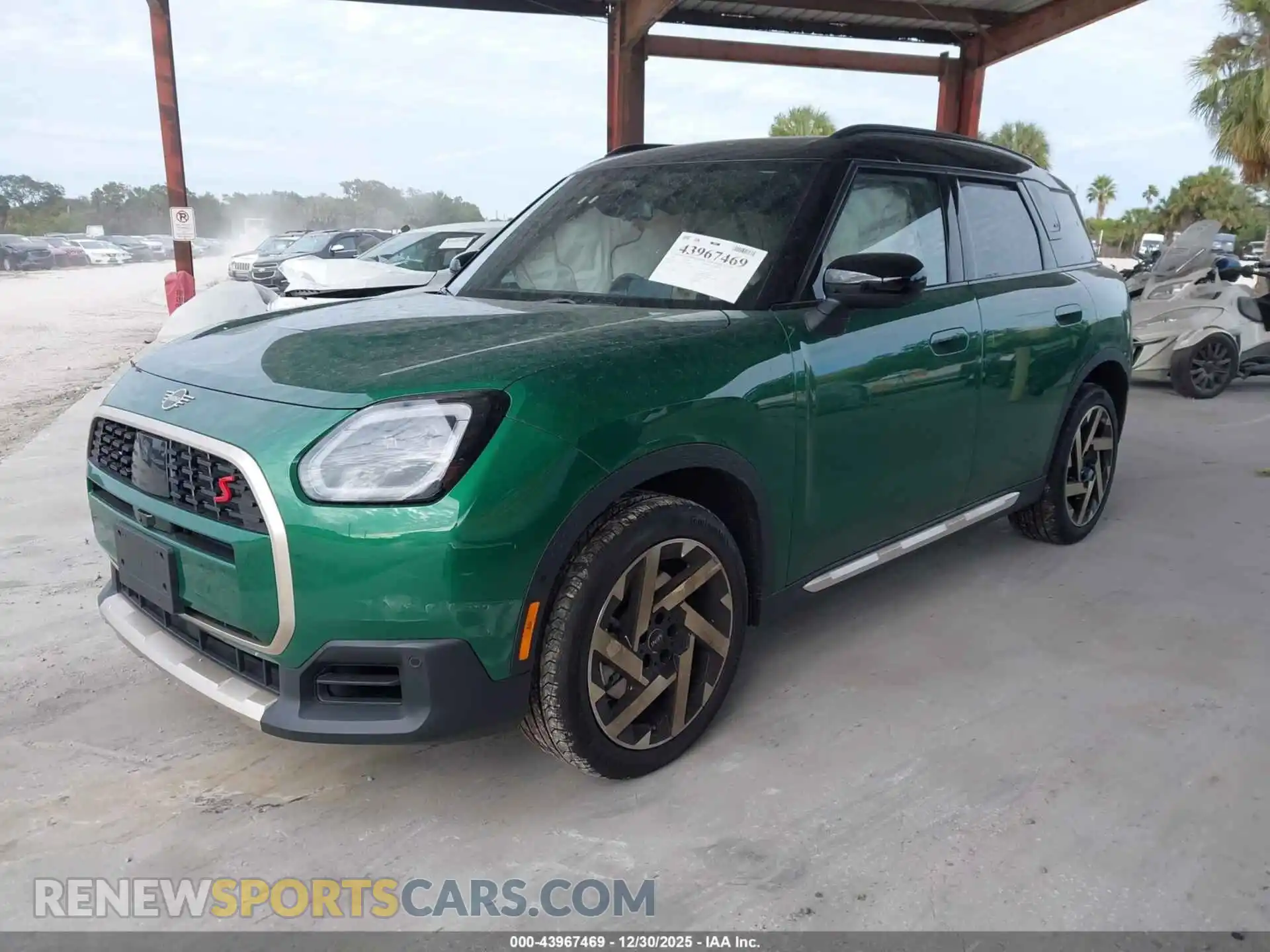 2 Фотография поврежденного автомобиля WMZ23GA01T7U18828 MINI COUNTRYMAN 2026