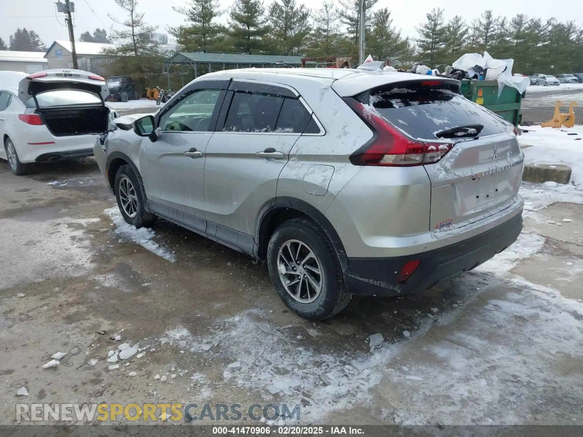 3 Photograph of a damaged car JA4ATUAA1NZ034794 MITSUBISHI ECLIPSE CROSS 2022