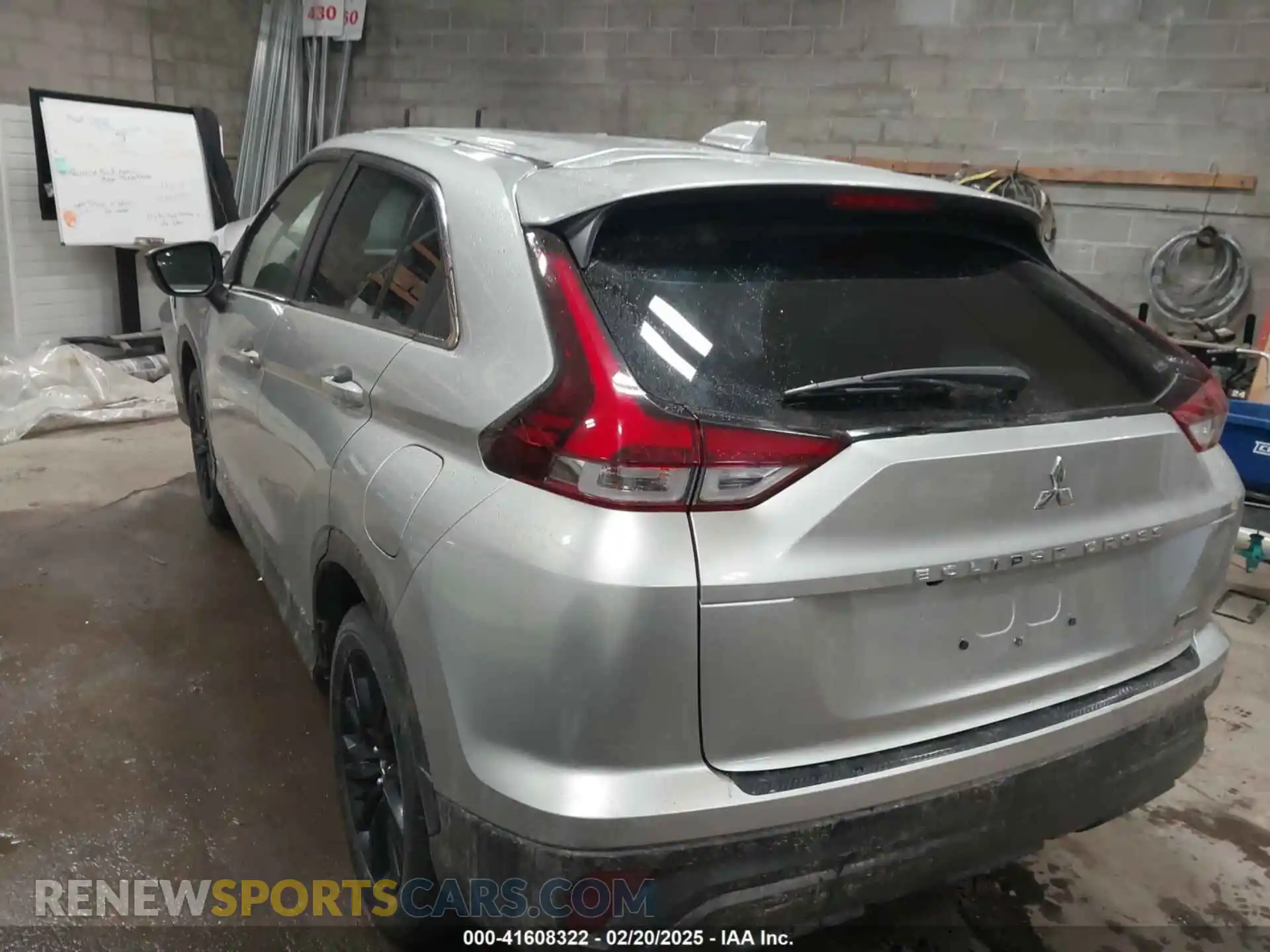 3 Photograph of a damaged car JA4ATVAAXPZ004895 MITSUBISHI ECLIPSE CROSS 2023