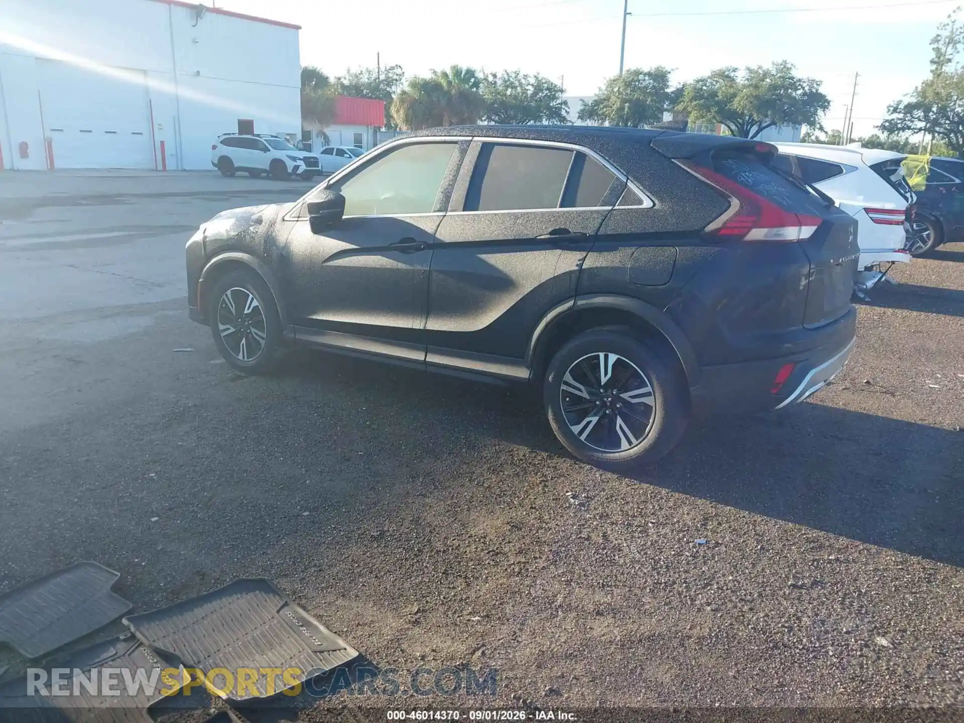 3 Фотография поврежденного автомобиля JA4ATWAA3PZ003142 MITSUBISHI ECLIPSE CROSS 2023