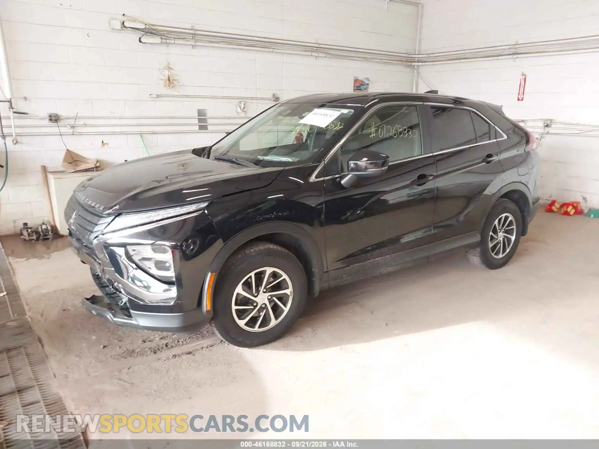 2 Фотография поврежденного автомобиля JA4ATUAA4RZ001326 MITSUBISHI ECLIPSE CROSS 2024