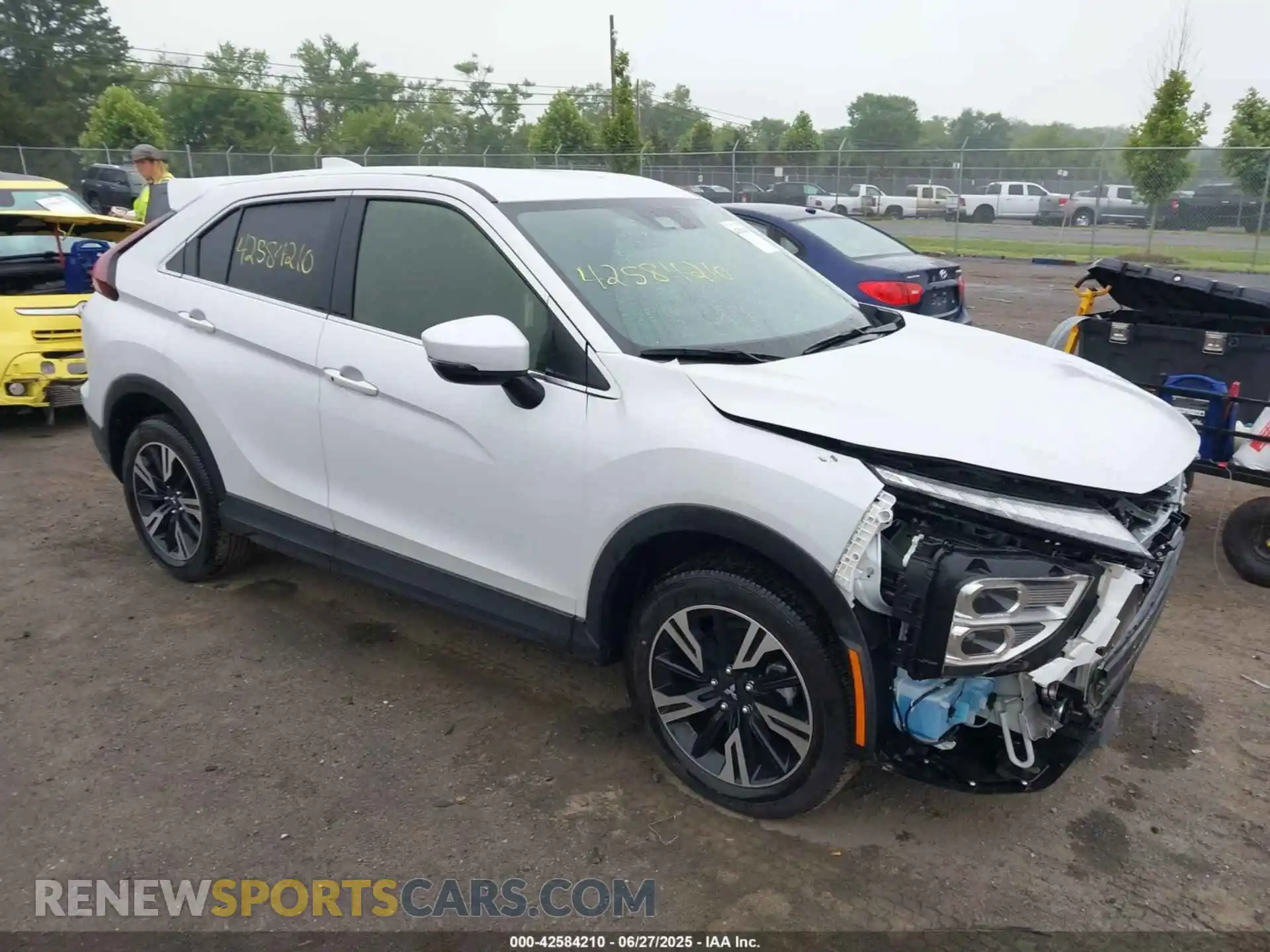 1 Photograph of a damaged car JA4ATWAA3RZ015861 MITSUBISHI ECLIPSE CROSS 2024