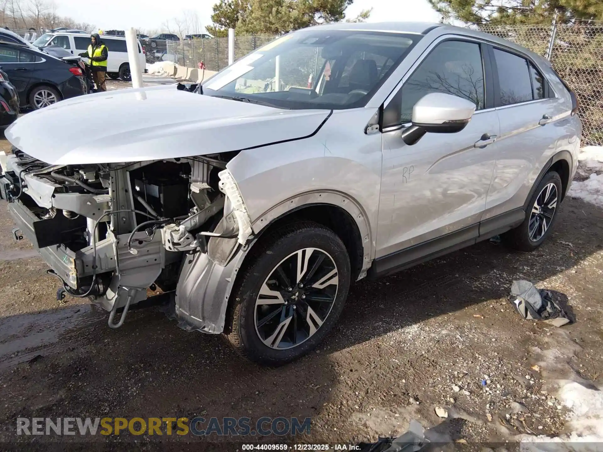 2 Фотография поврежденного автомобиля JA4ATWAA3RZ074196 MITSUBISHI ECLIPSE CROSS 2024