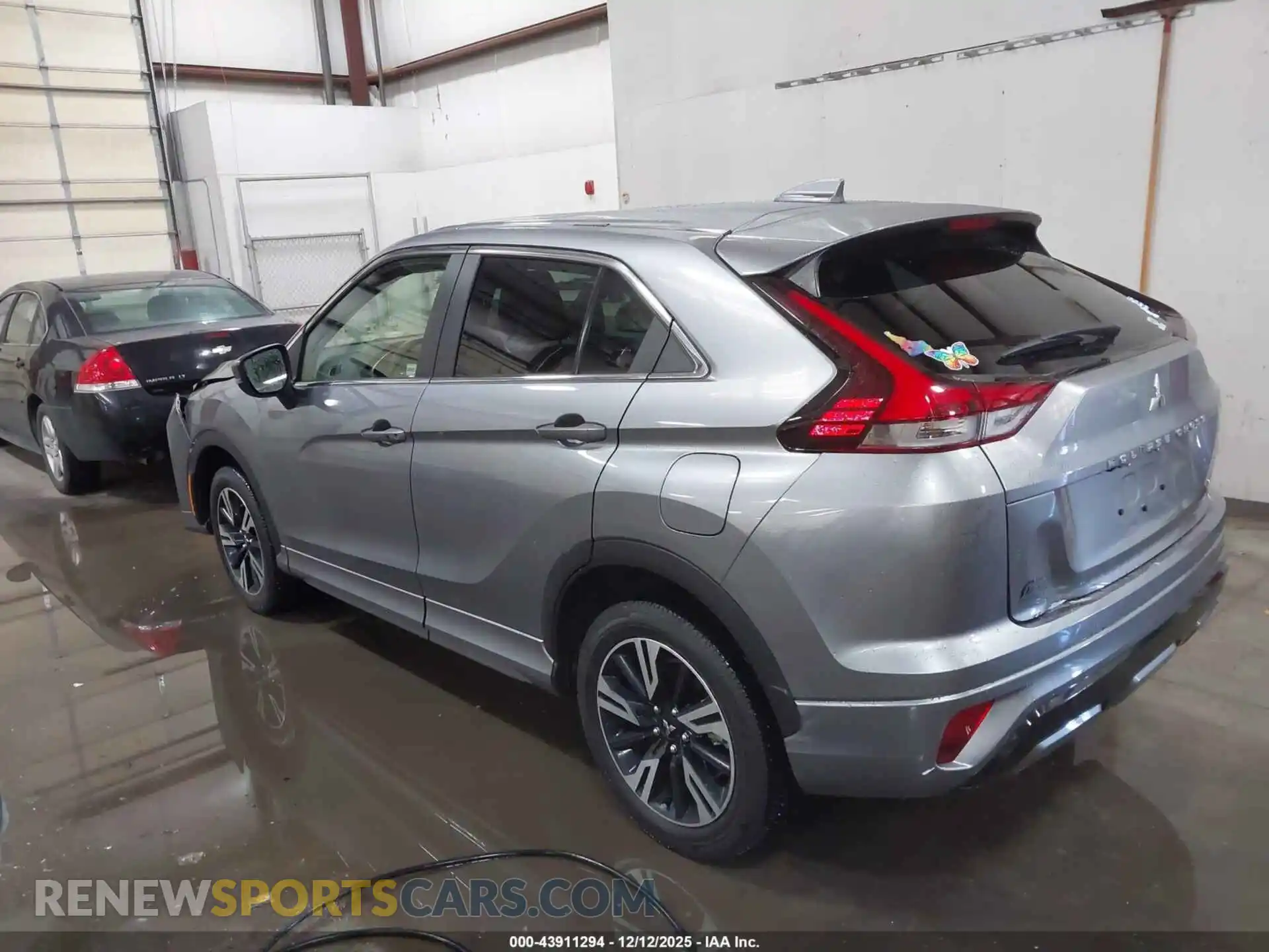 3 Photograph of a damaged car JA4ATWAA5RZ009950 MITSUBISHI ECLIPSE CROSS 2024