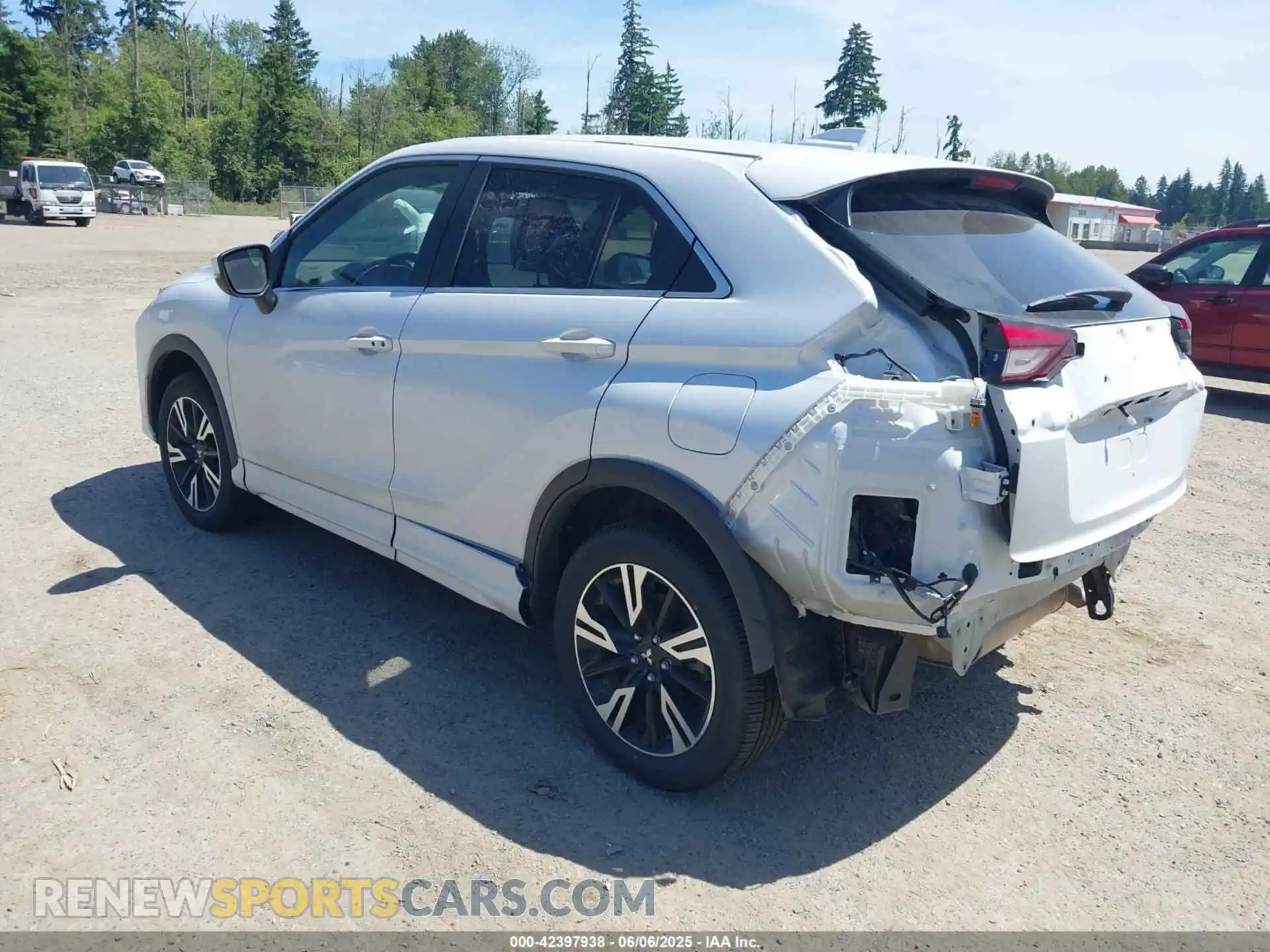 3 Photograph of a damaged car JA4ATWAA6RZ077464 MITSUBISHI ECLIPSE CROSS 2024