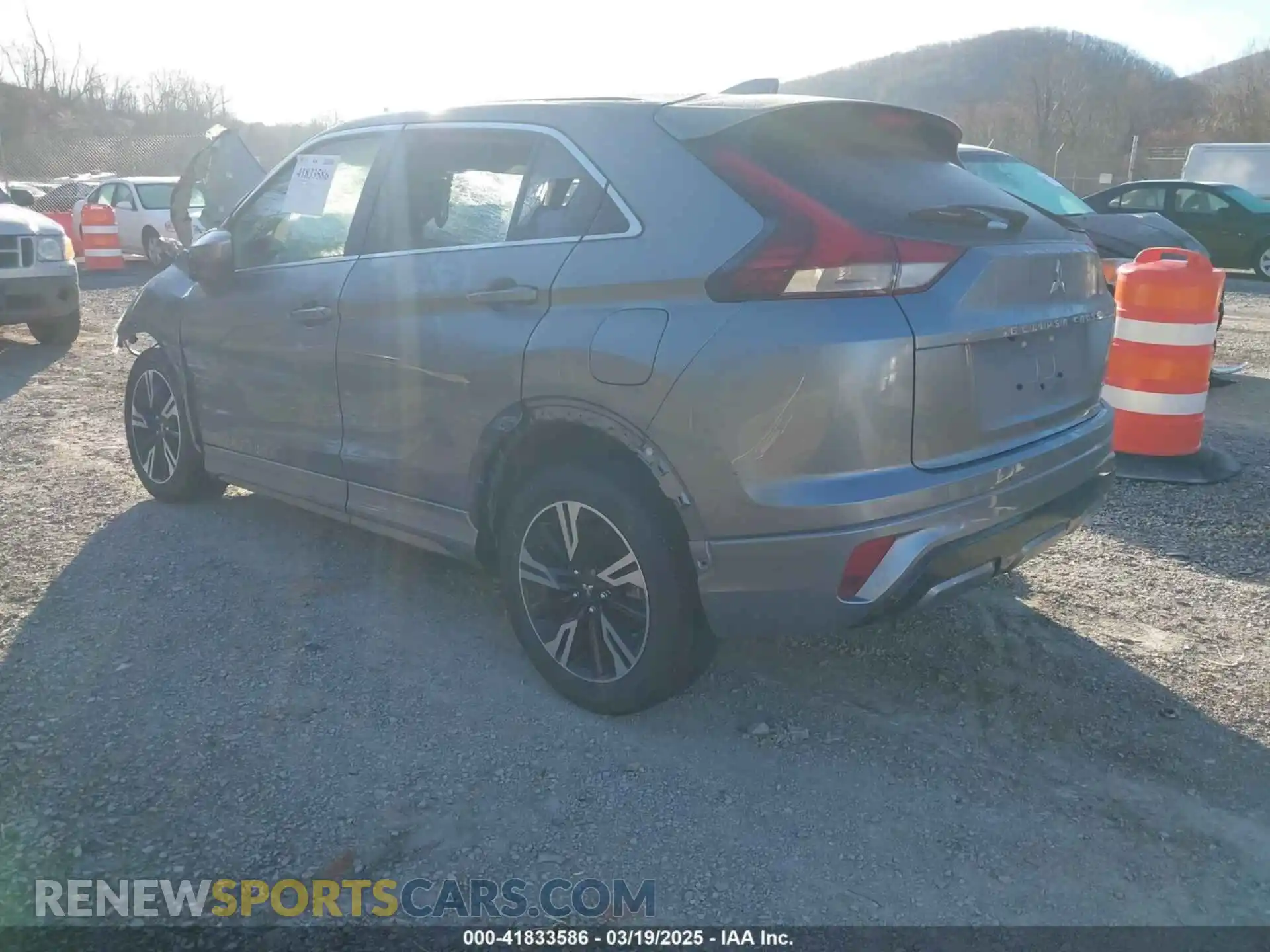 3 Photograph of a damaged car JA4ATWAA9RZ001124 MITSUBISHI ECLIPSE CROSS 2024