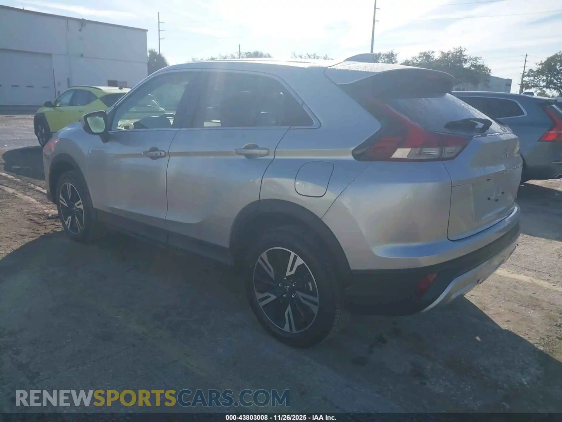 3 Фотография поврежденного автомобиля JA4ATWAA5SZ047202 MITSUBISHI ECLIPSE CROSS 2025