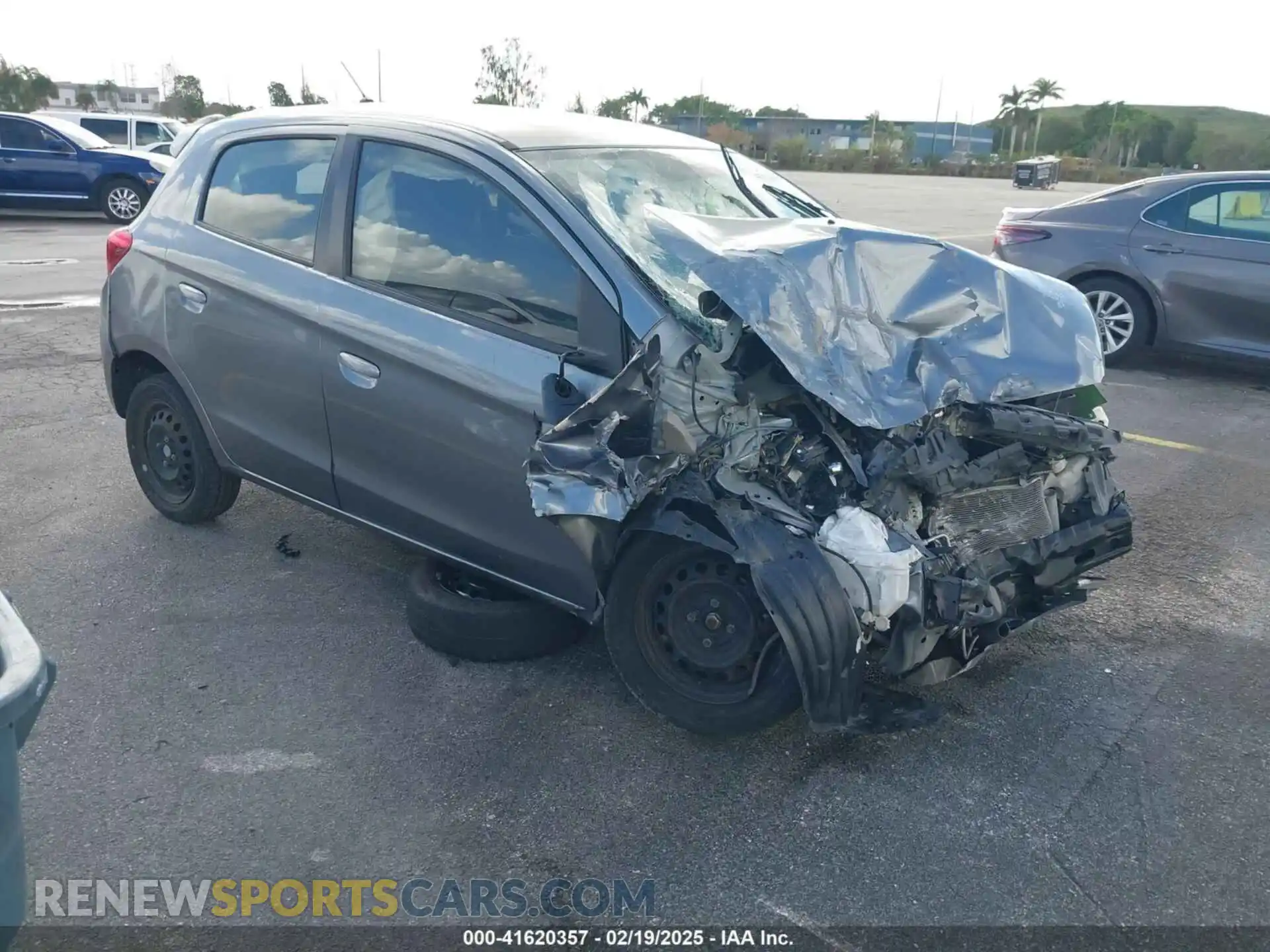 1 Photograph of a damaged car ML32A3HJ7KH001237 MITSUBISHI MIRAGE 2019