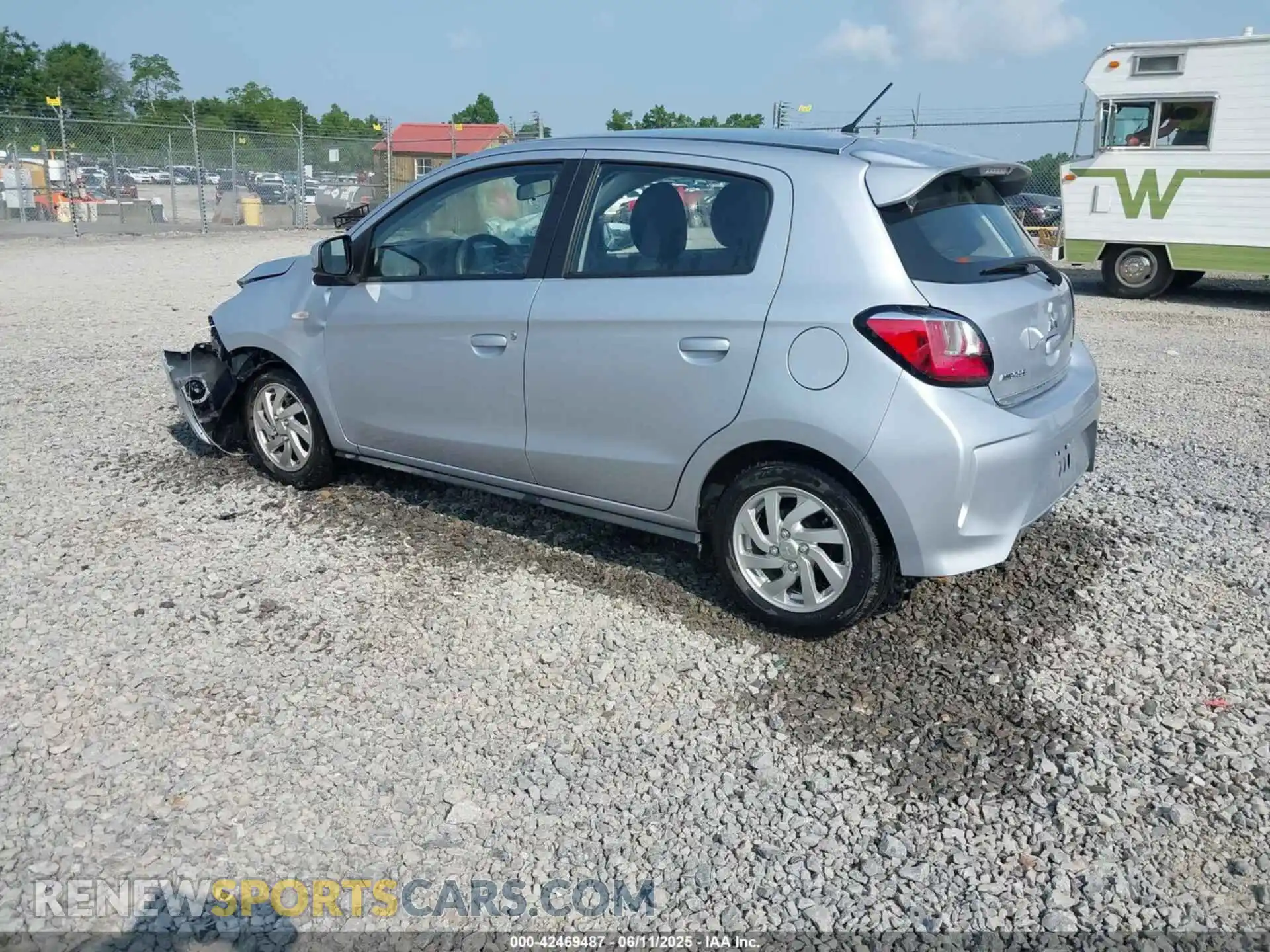 3 fotografías del automóvil dañado ML32AUHJ3PH006433 MITSUBISHI MIRAGE 2023
