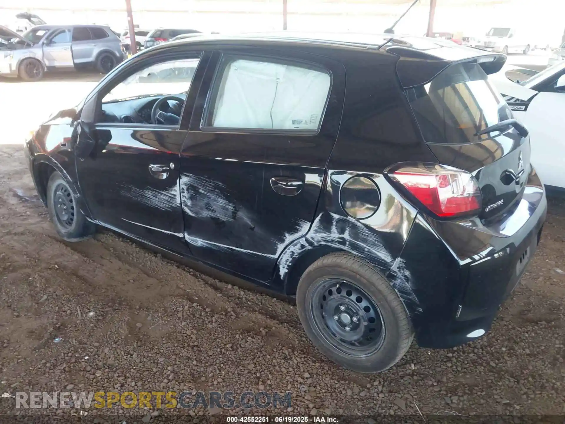 3 fotografías del automóvil dañado ML32AUHJ1RH016574 MITSUBISHI MIRAGE 2024