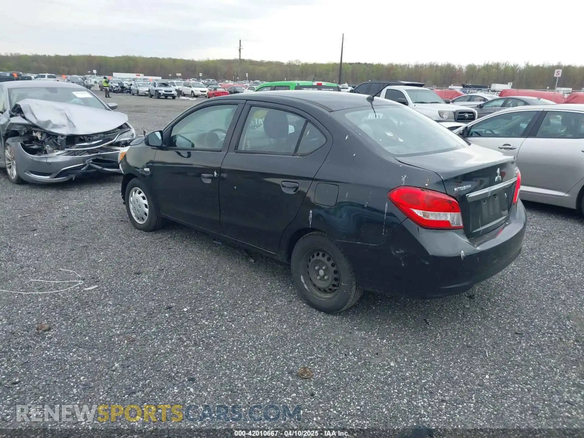 3 fotografías del automóvil dañado ML32F3FJ5KHF04336 MITSUBISHI MIRAGE G4 2019