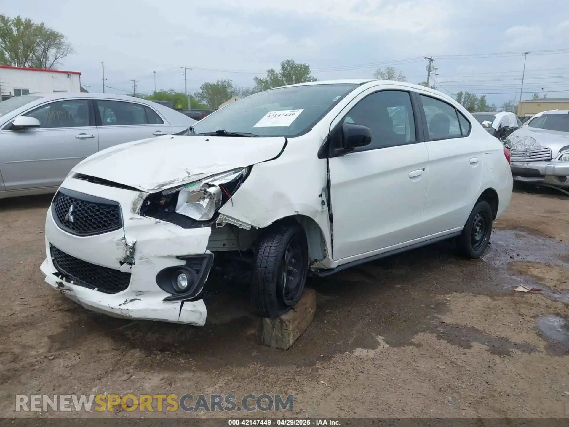 2 fotografías del automóvil dañado ML32F3FJ3LHF07981 MITSUBISHI MIRAGE G4 2020