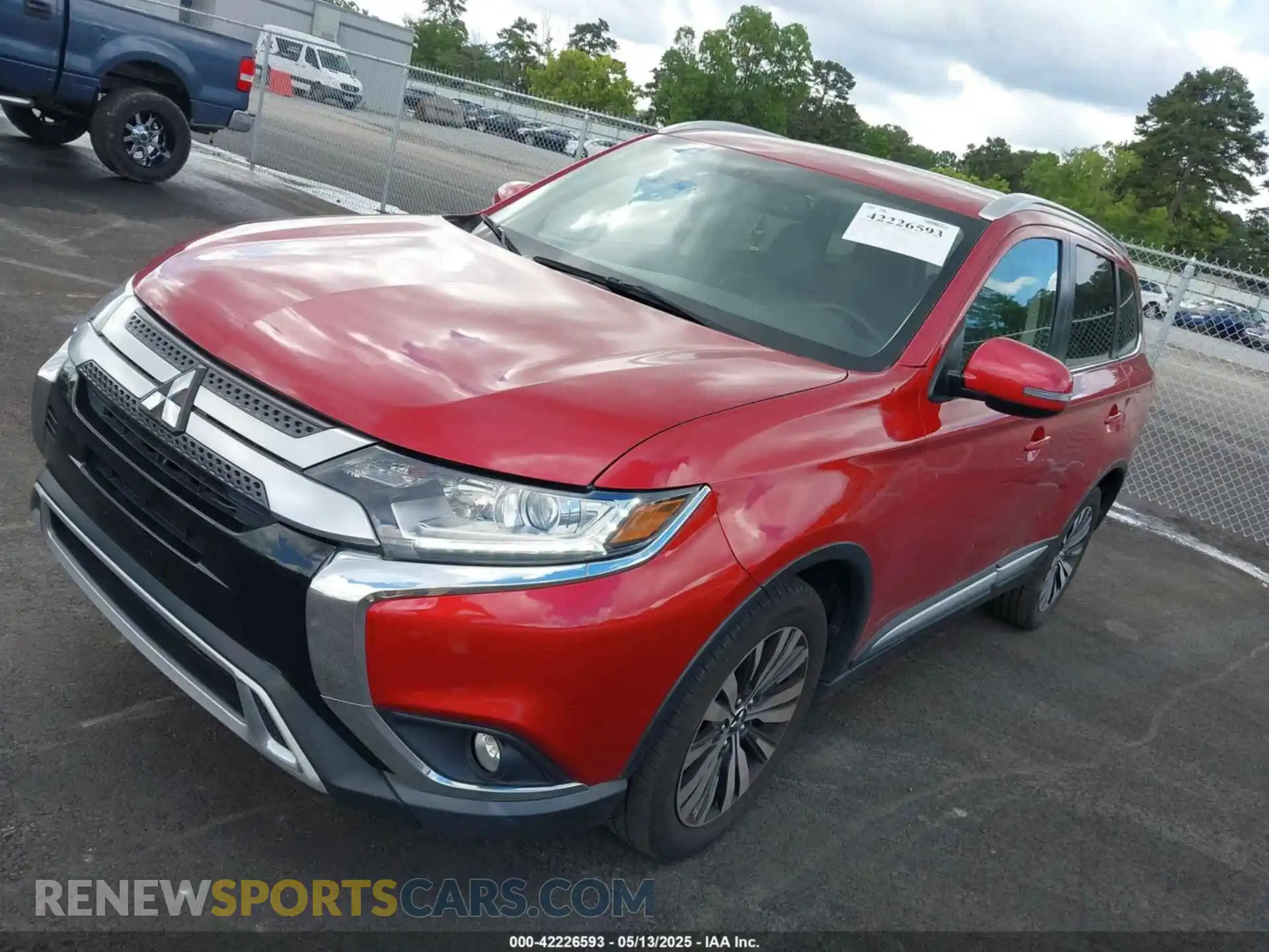 2 Photograph of a damaged car JA4AD3A3XKZ028254 MITSUBISHI OUTLANDER 2019