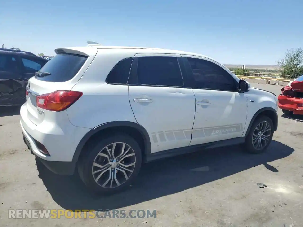 3 Photograph of a damaged car JA4AP3AU2KU005452 MITSUBISHI OUTLANDER 2019