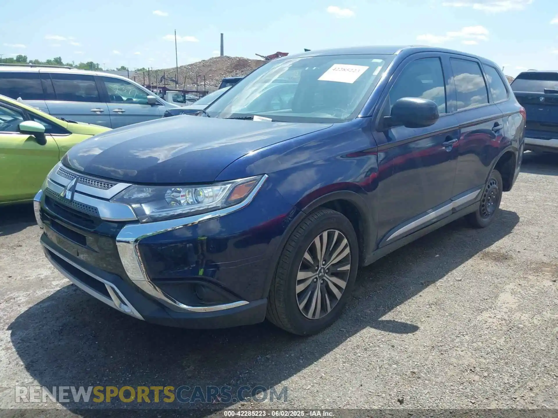 2 Photograph of a damaged car JA4AD2A34LZ045207 MITSUBISHI OUTLANDER 2020