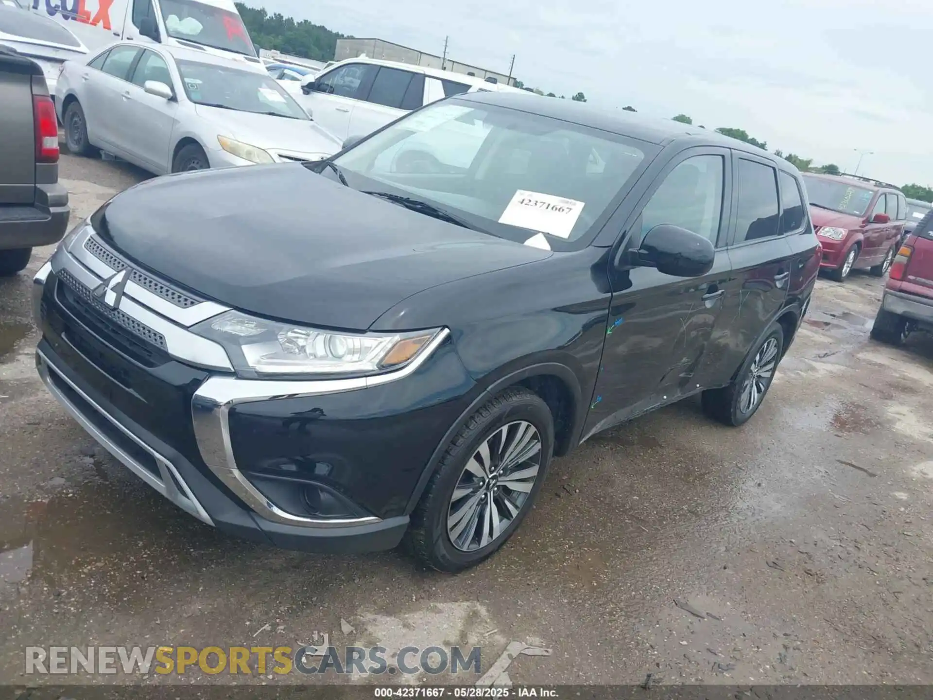 2 fotografías del automóvil dañado JA4AD2A38LZ019127 MITSUBISHI OUTLANDER 2020