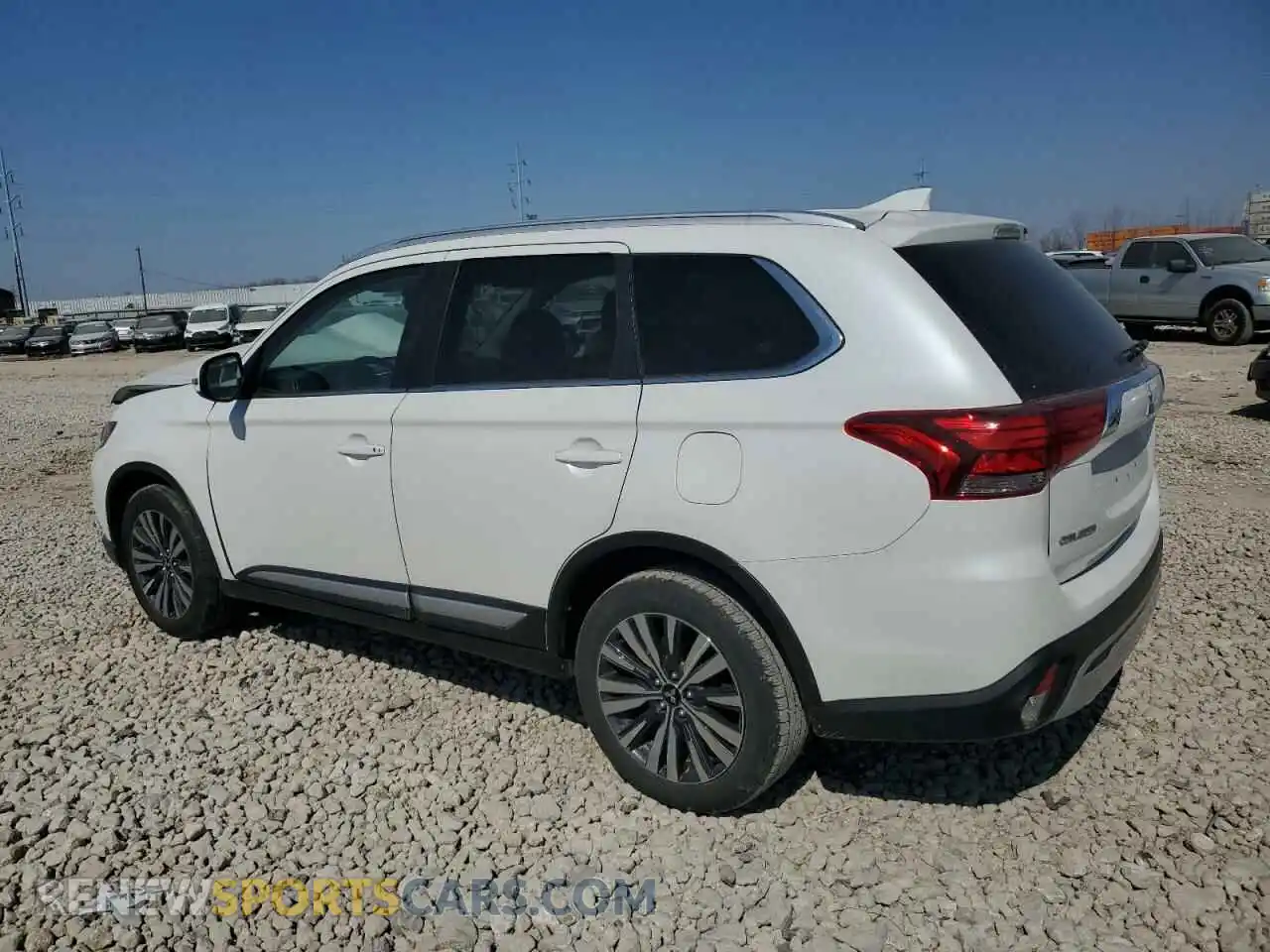 2 Photograph of a damaged car JA4AD3A30LZ032606 MITSUBISHI OUTLANDER 2020