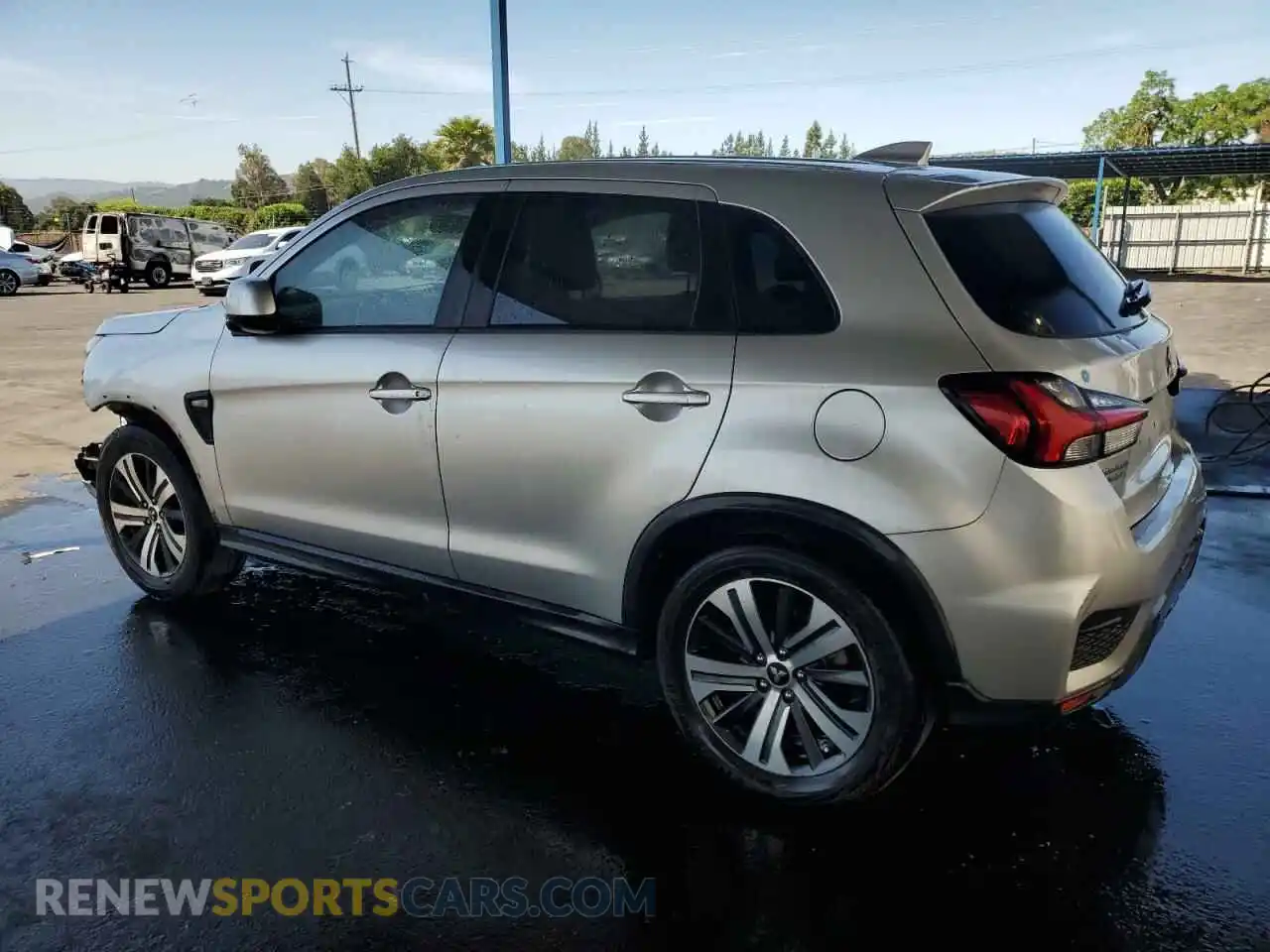 2 Photograph of a damaged car JA4AP3AU3LU026604 MITSUBISHI OUTLANDER 2020