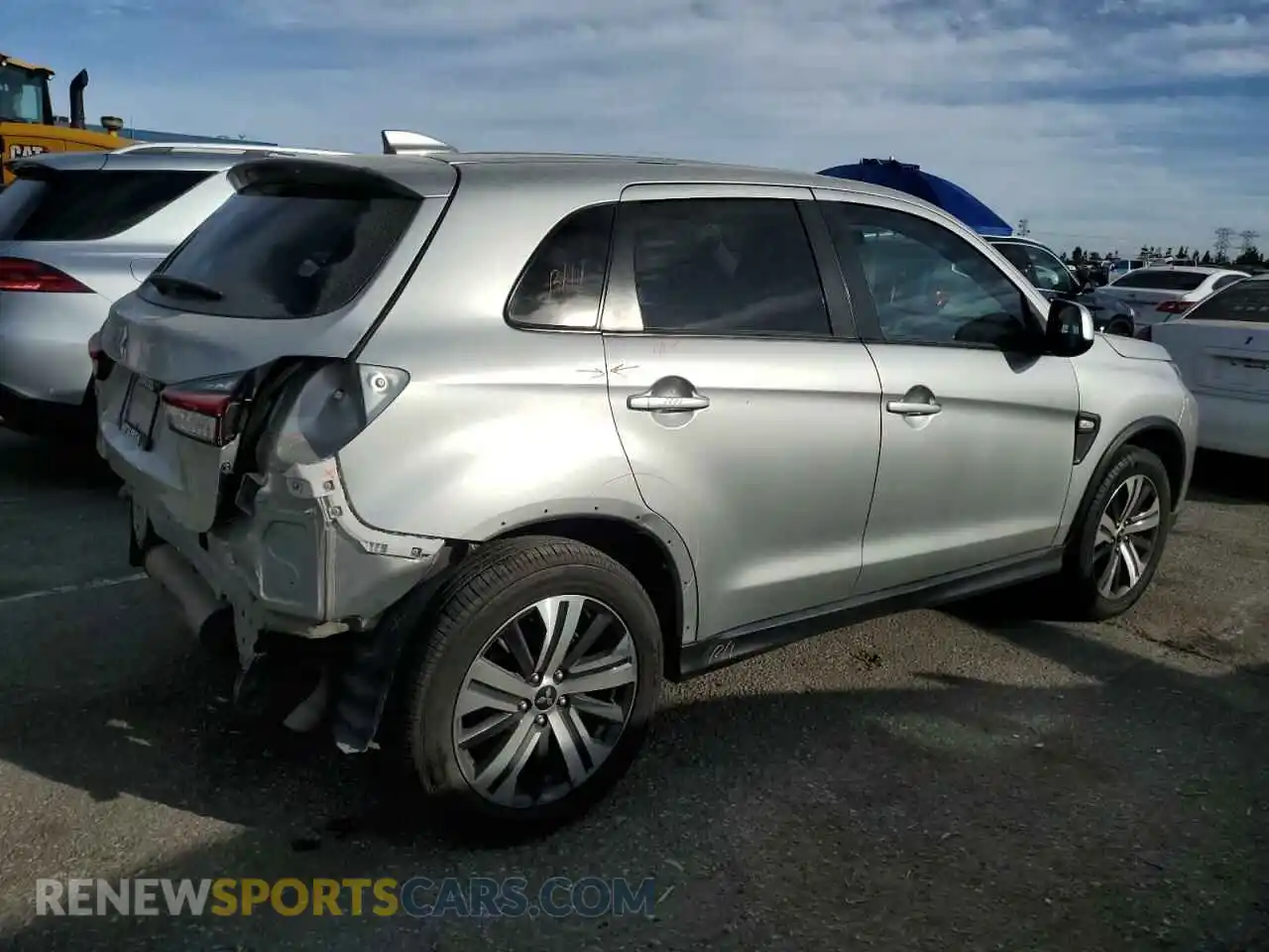 3 Photograph of a damaged car JA4AP3AU7LU012656 MITSUBISHI OUTLANDER 2020