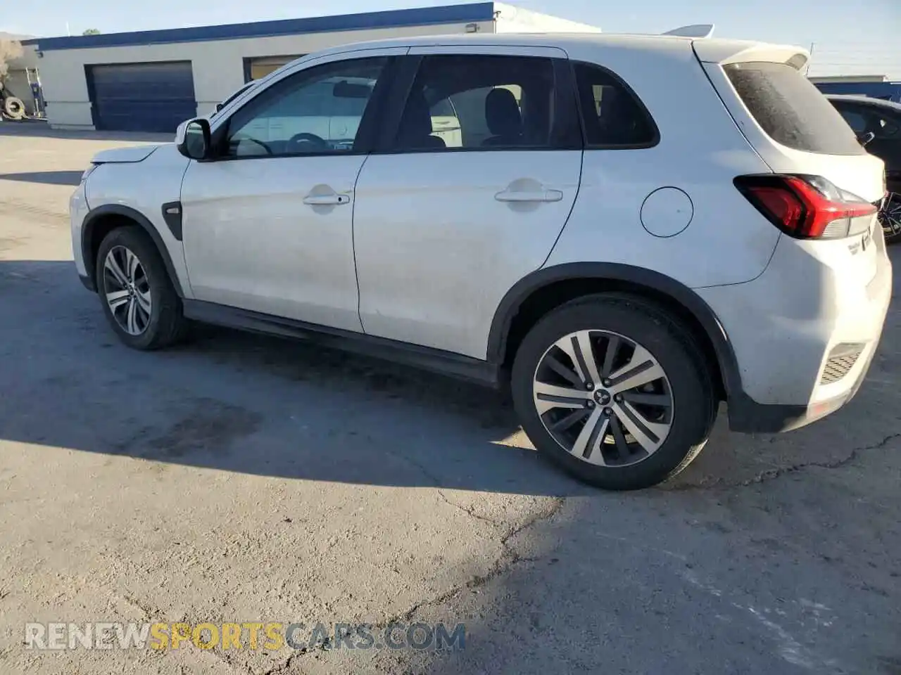 2 Photograph of a damaged car JA4AP3AU8LU021026 MITSUBISHI OUTLANDER 2020