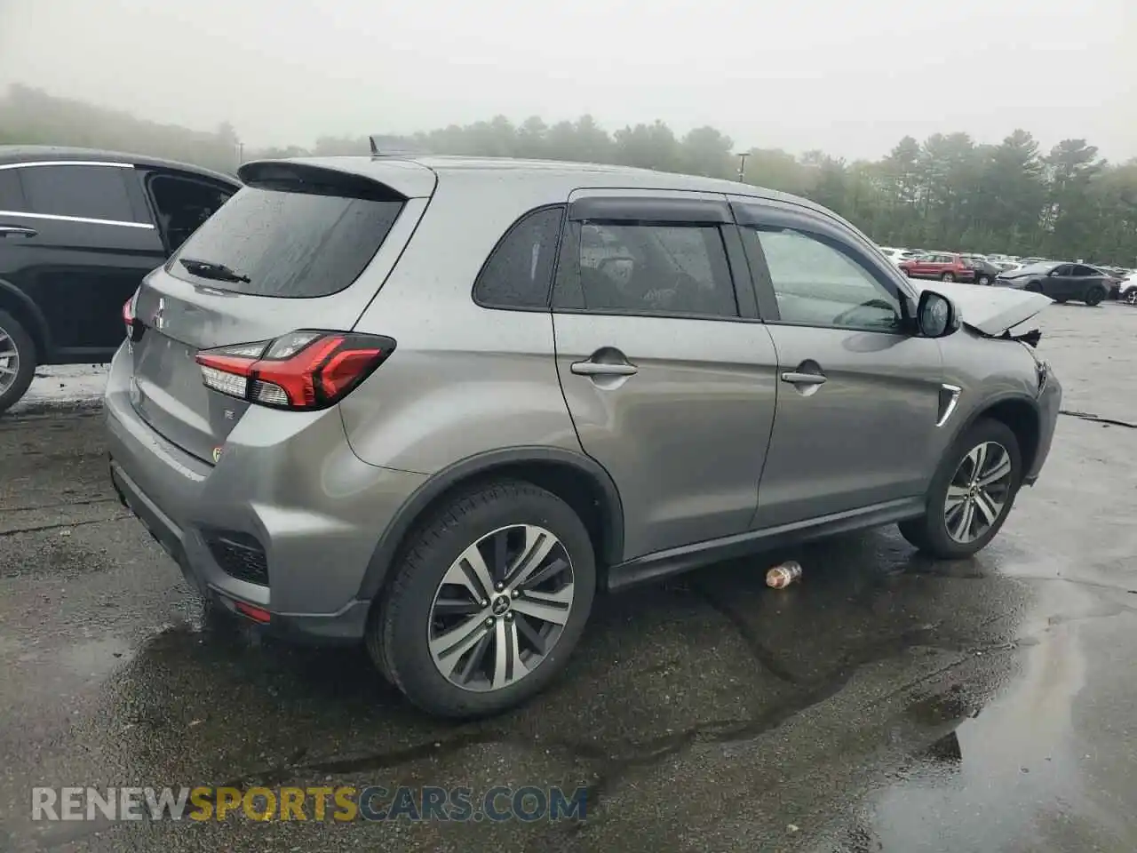 3 Photograph of a damaged car JA4AP4AU5LU008465 MITSUBISHI OUTLANDER 2020