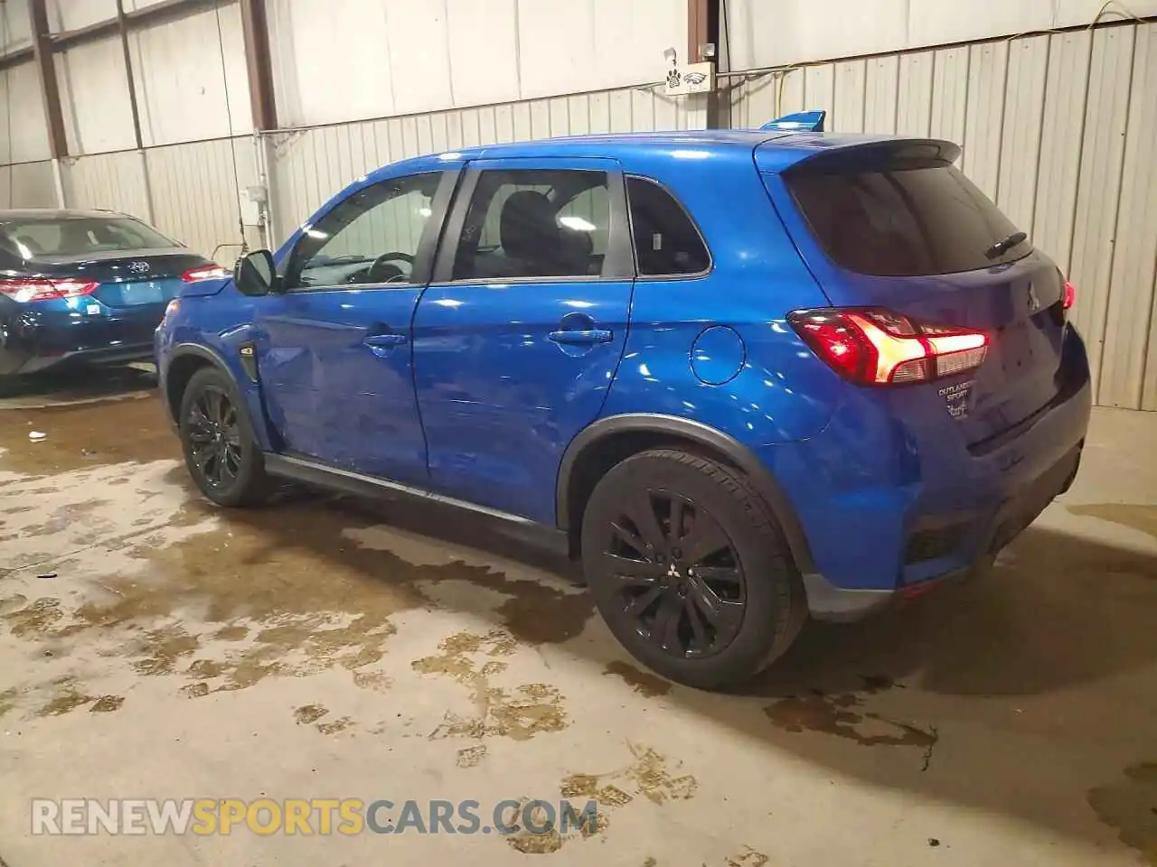 2 Photograph of a damaged car JA4APUAU4MU000455 MITSUBISHI OUTLANDER 2021