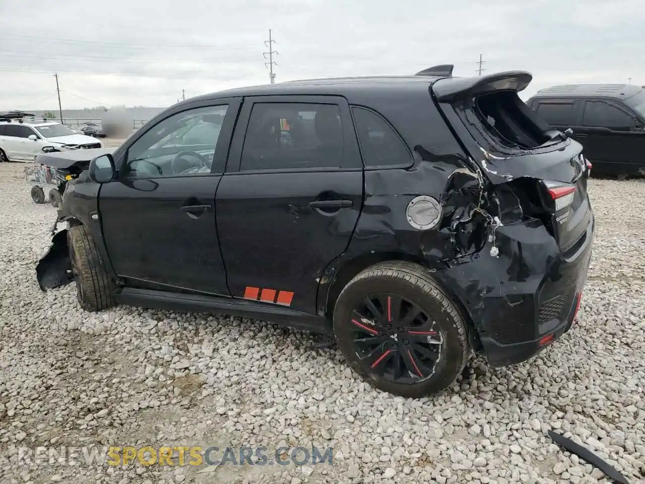 2 Photograph of a damaged car JA4APUAU4MU011052 MITSUBISHI OUTLANDER 2021