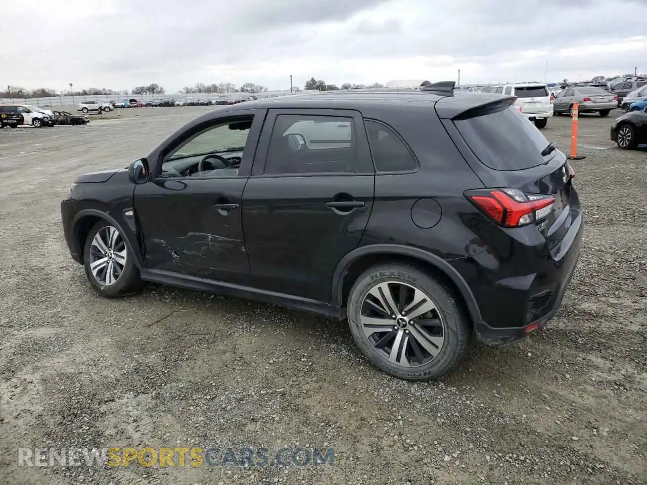 2 Photograph of a damaged car JA4APUAU4MU014775 MITSUBISHI OUTLANDER 2021