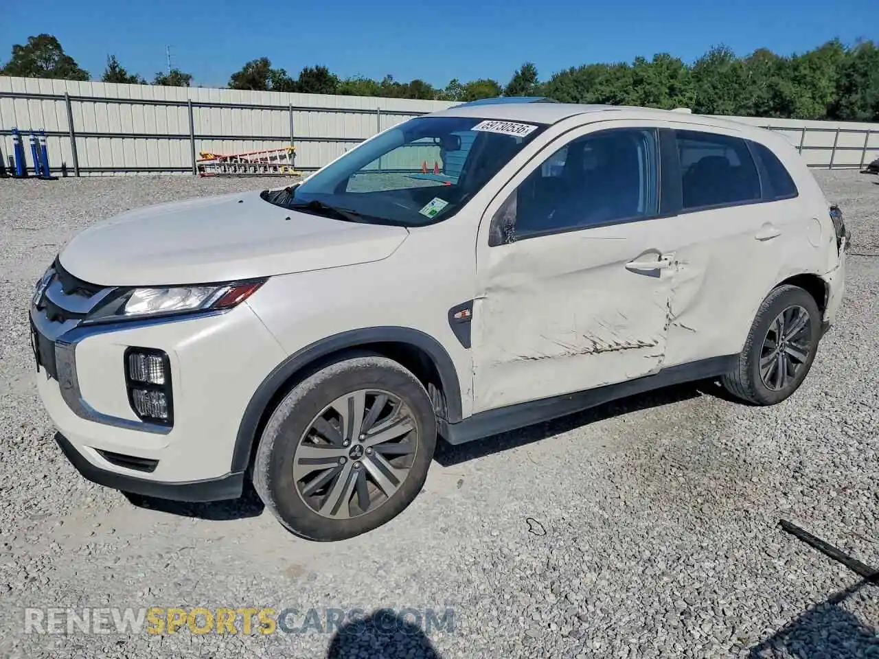 1 Photograph of a damaged car JA4APUAU4MU021189 MITSUBISHI OUTLANDER 2021