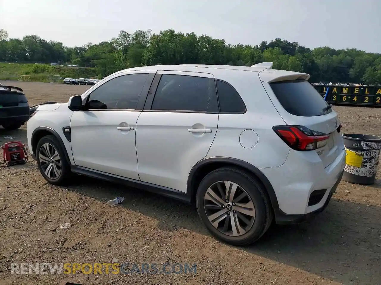 2 Photograph of a damaged car JA4APUAU5MU027020 MITSUBISHI OUTLANDER 2021