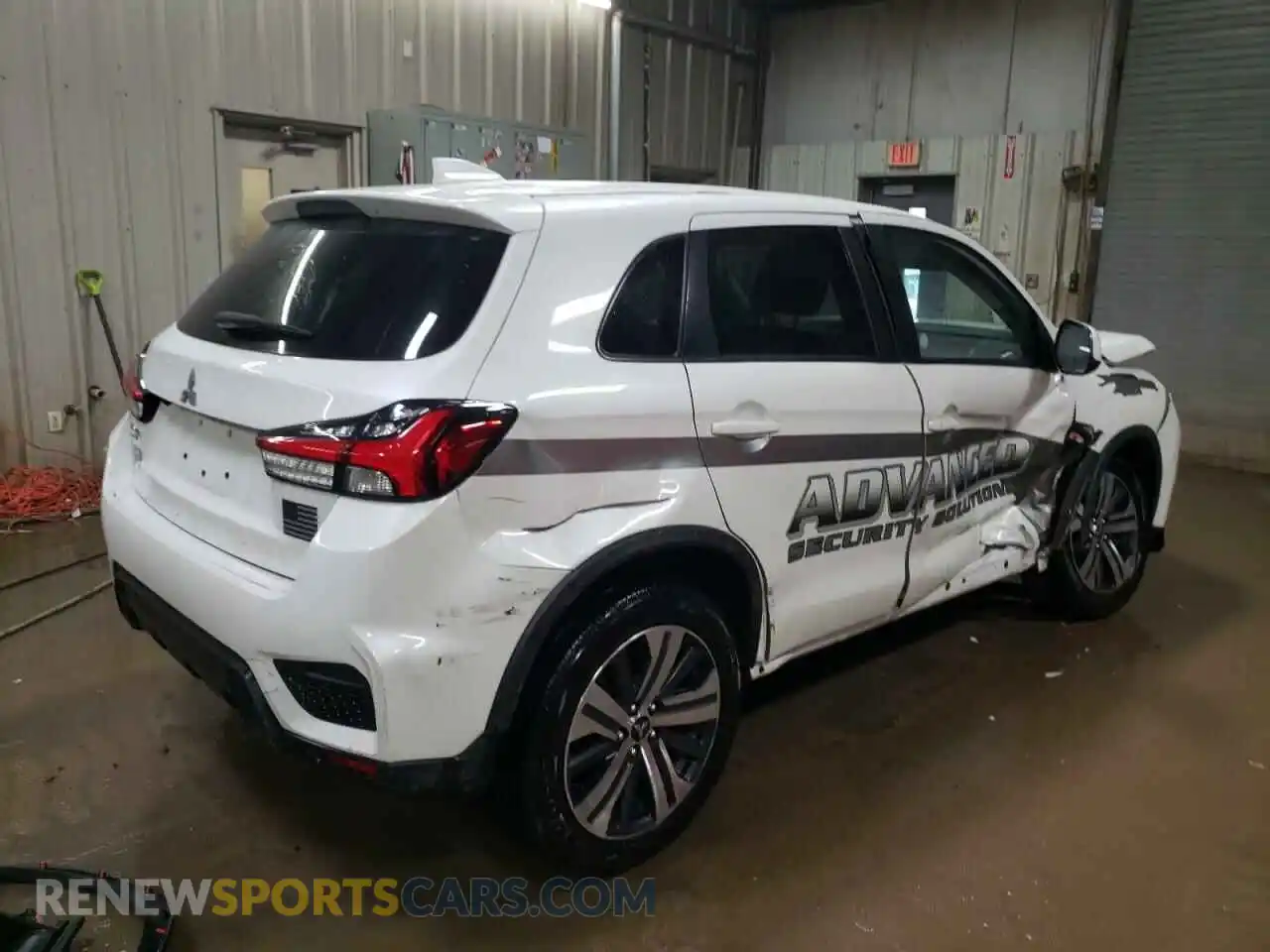 3 Photograph of a damaged car JA4APUAU5MU032928 MITSUBISHI OUTLANDER 2021