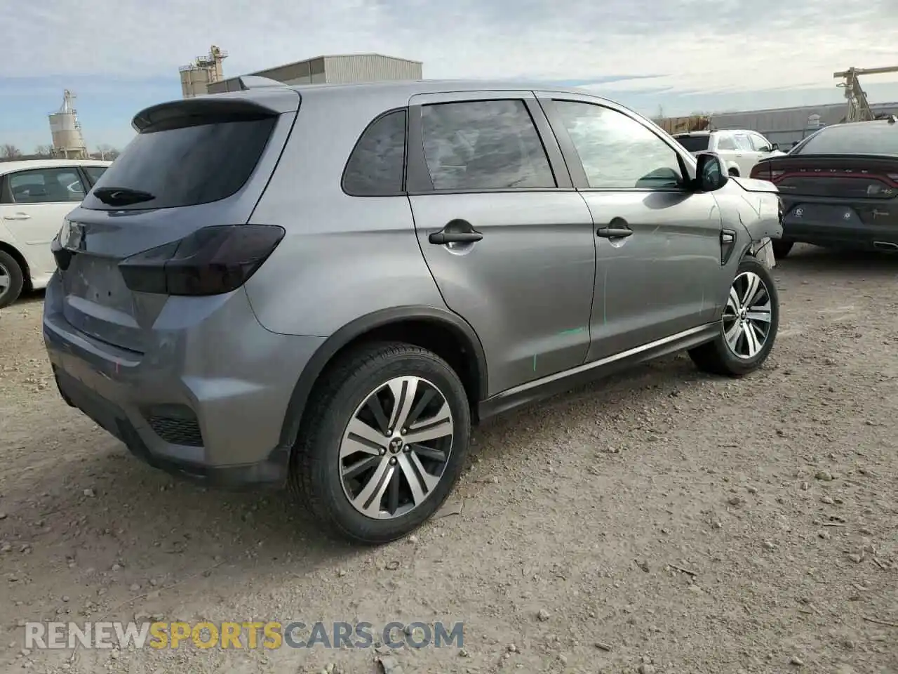 3 Фотография поврежденного автомобиля JA4APUAU8MU034902 MITSUBISHI OUTLANDER 2021