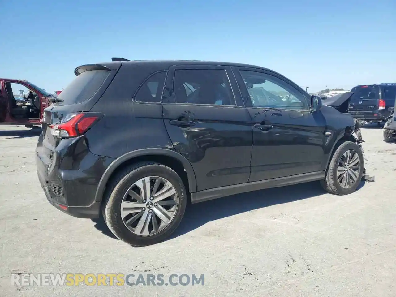 3 fotografías del automóvil dañado JA4APUAU9MU001133 MITSUBISHI OUTLANDER 2021