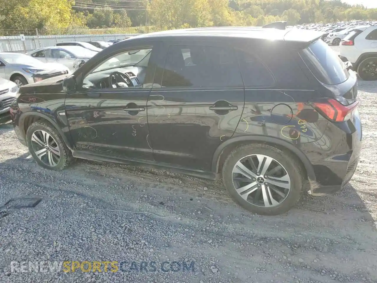 2 Photograph of a damaged car JA4APUAUXMU006874 MITSUBISHI OUTLANDER 2021